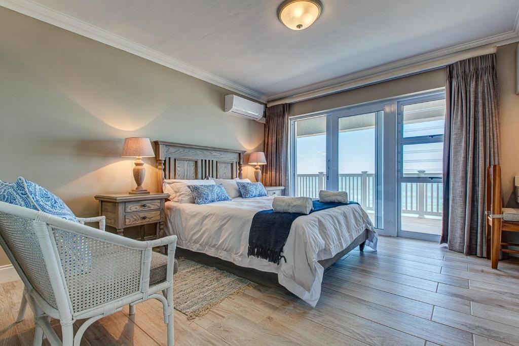 Queen Room with Sea View