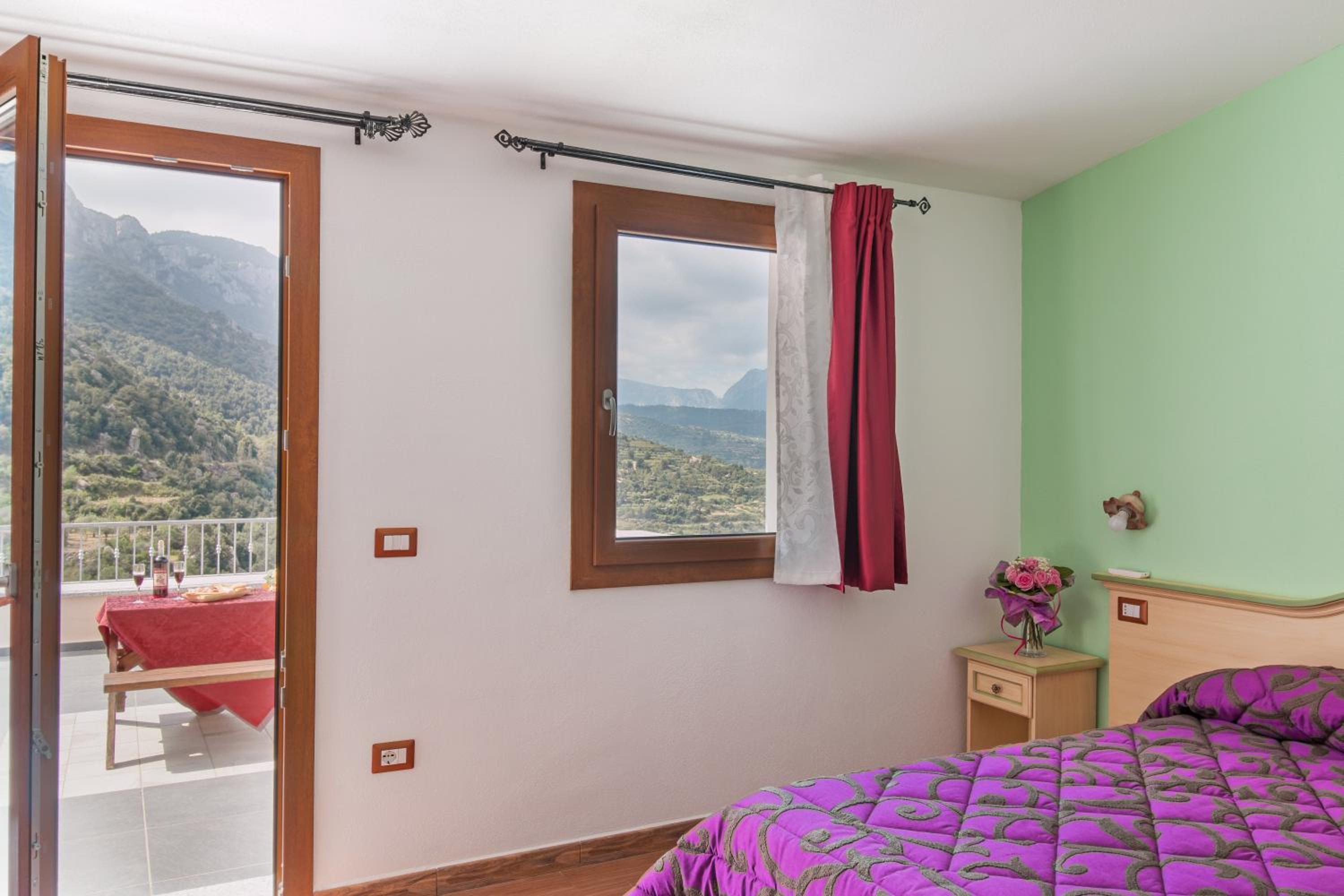 Superior Double or Twin Room photo 2
