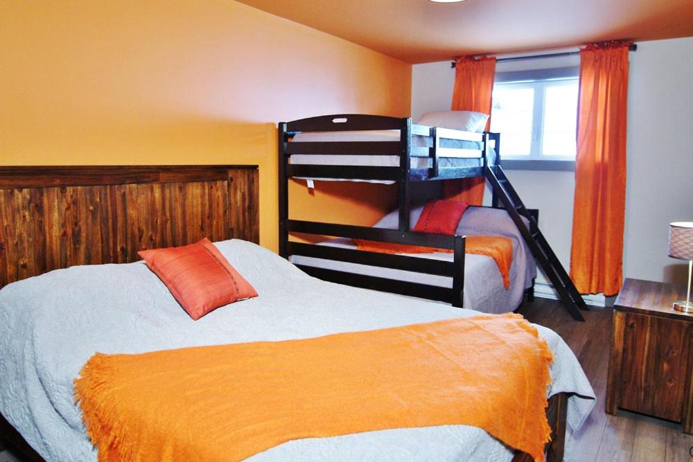 Six-Bedroom Chalet photo 1