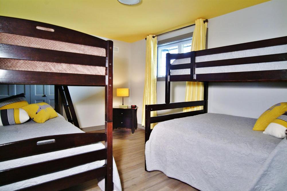 Six-Bedroom Chalet photo 2