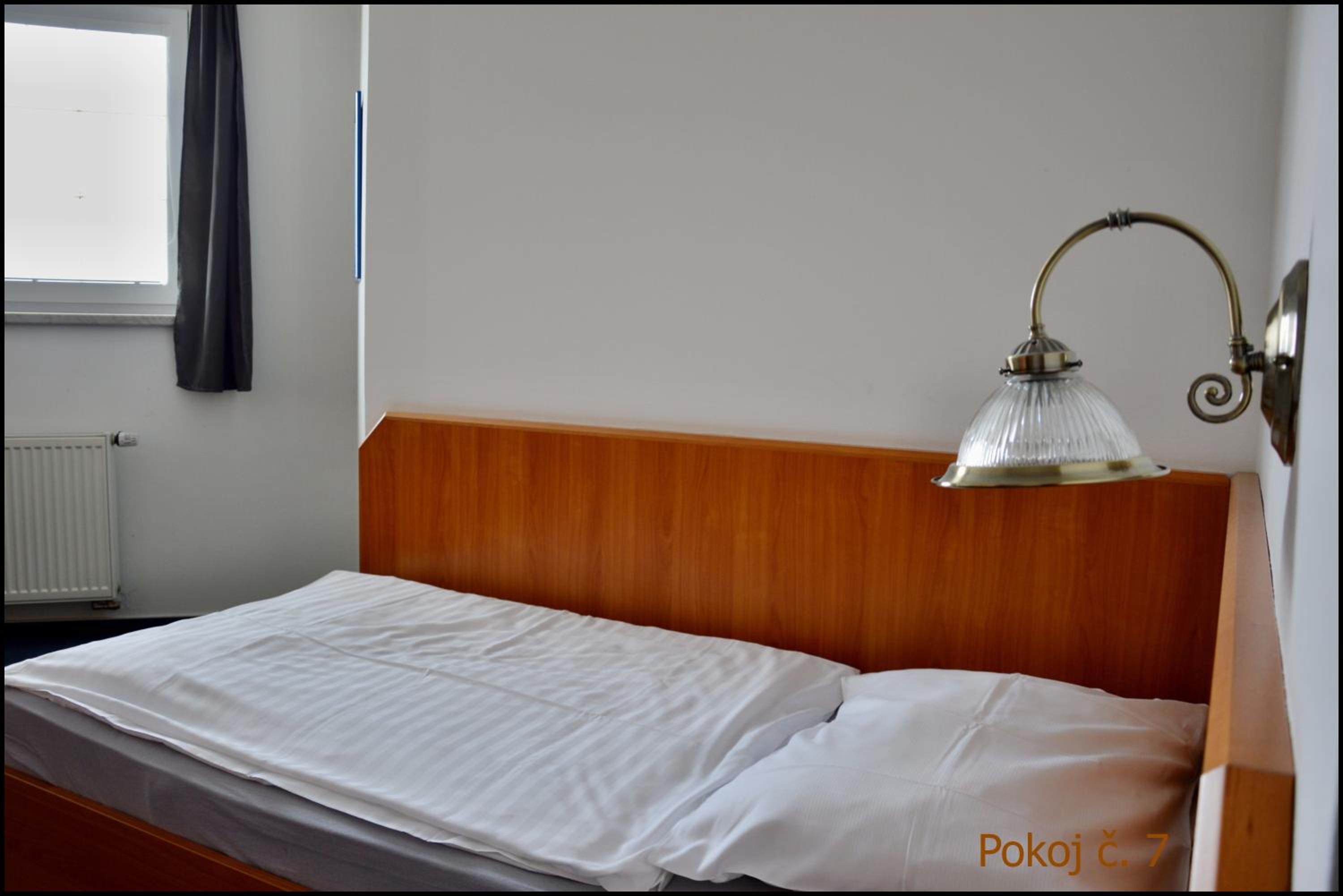Standard Single Room with Shower photo 3