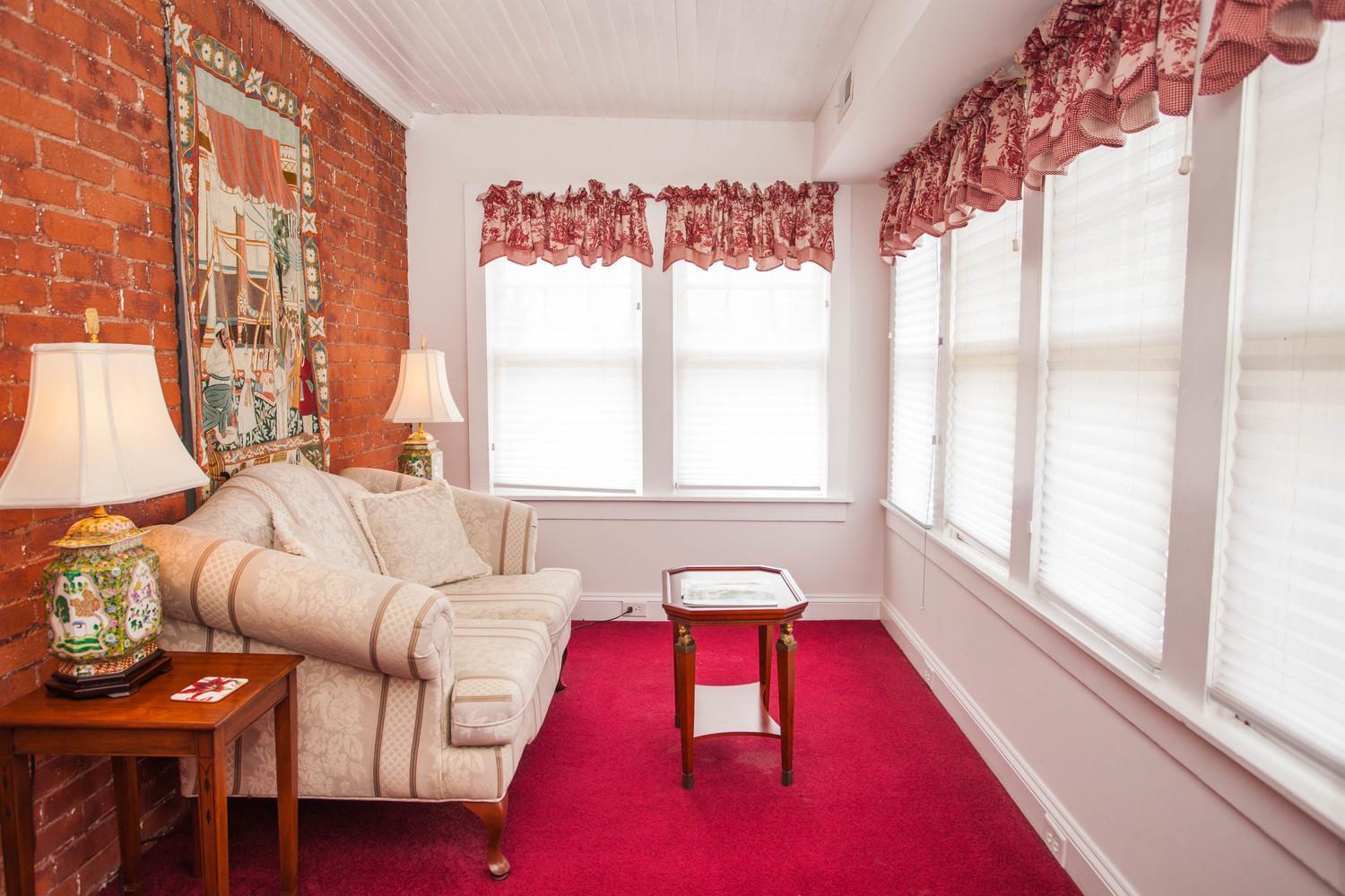 Queen Room