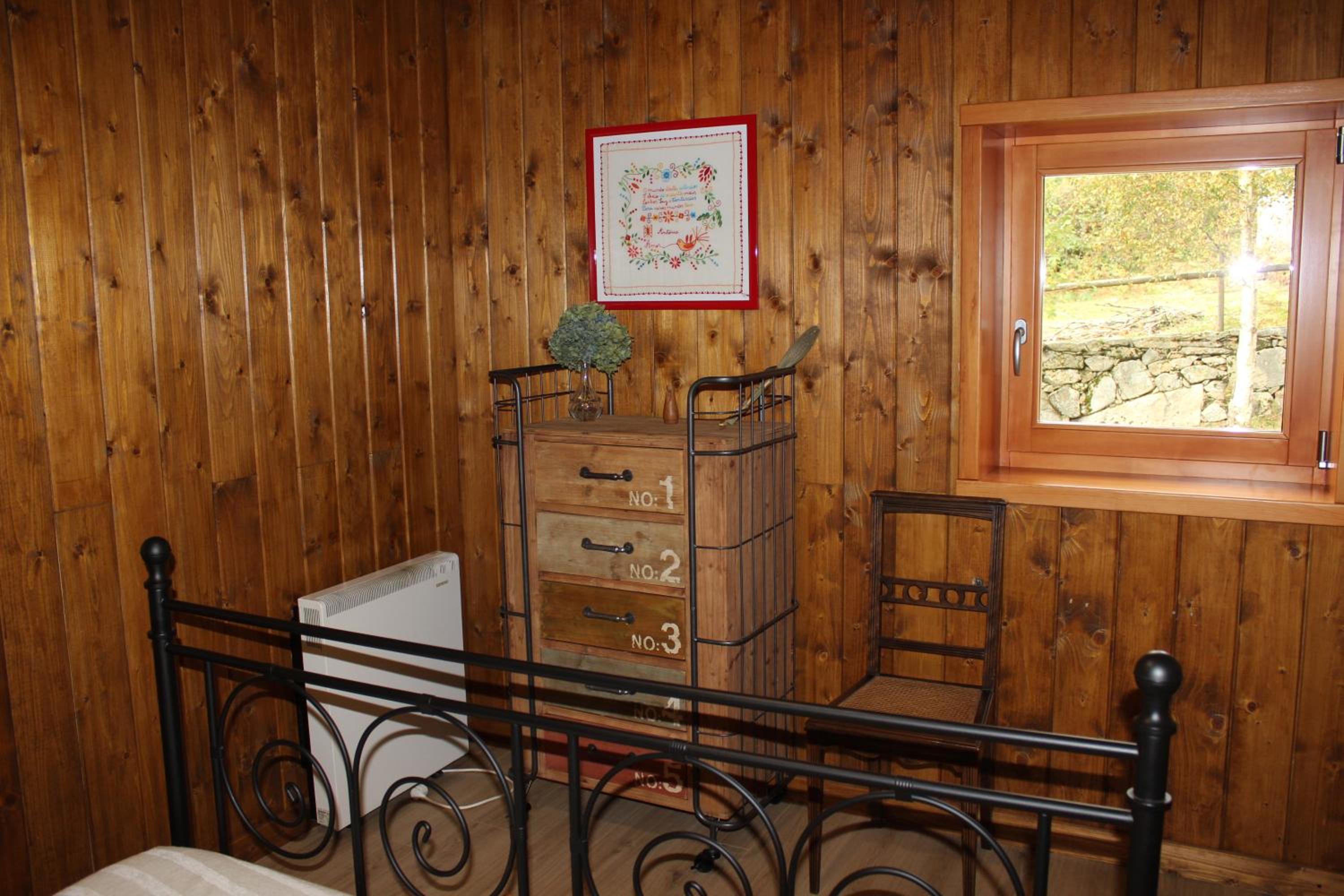 Three-Bedroom House photo 3