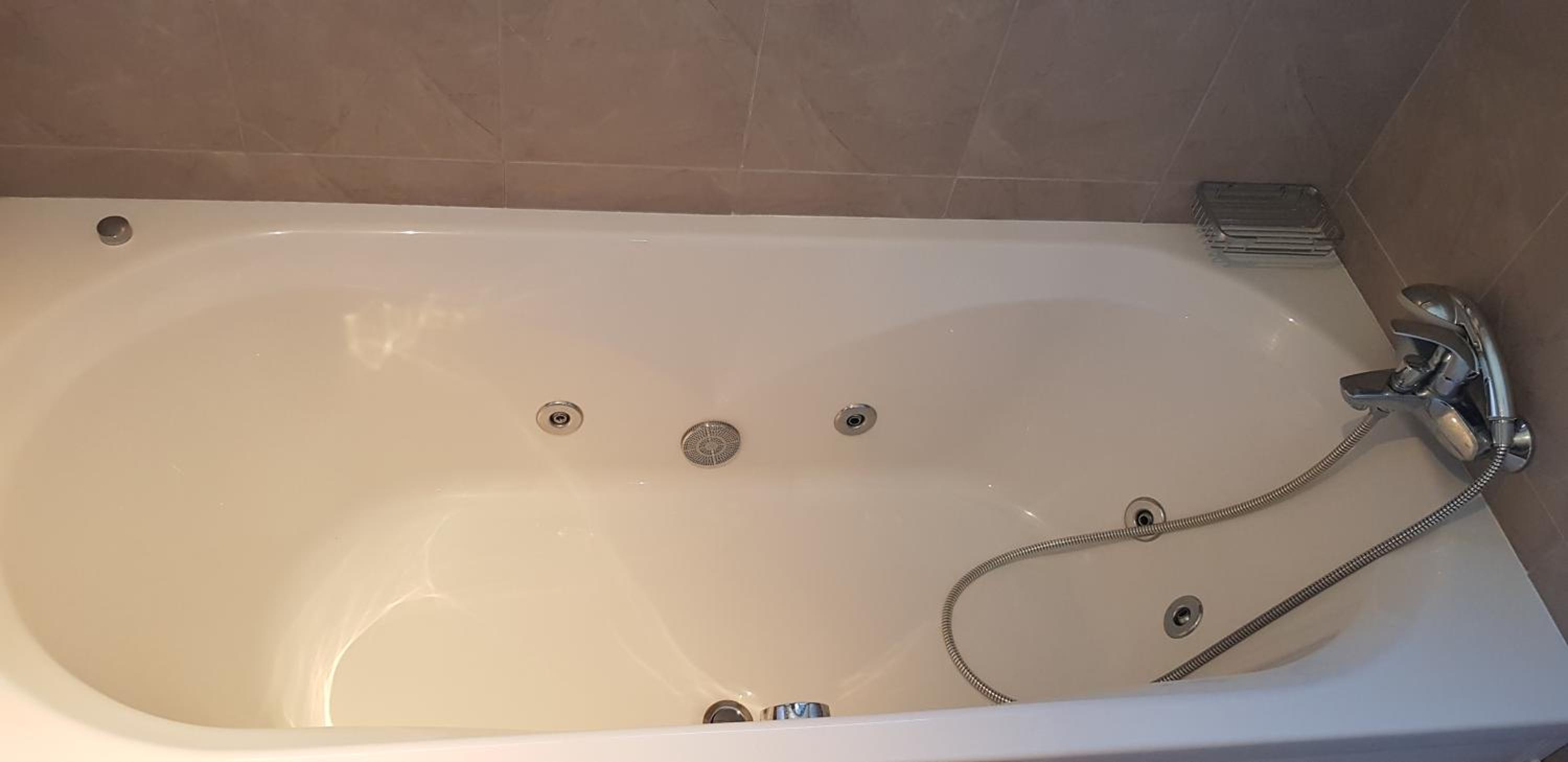 Triple Room with Private Bathroom photo 3
