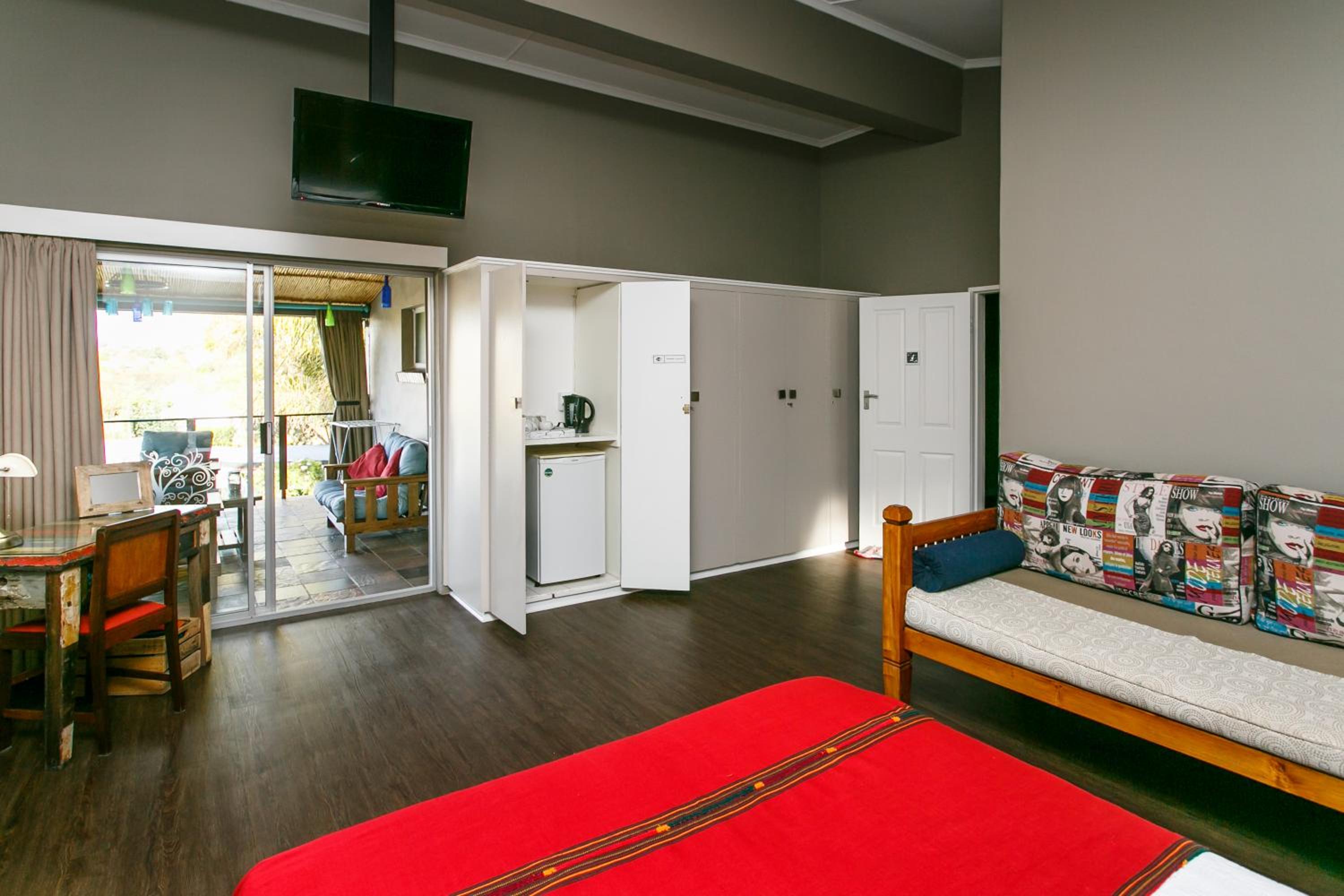 Family Room - Photo 9