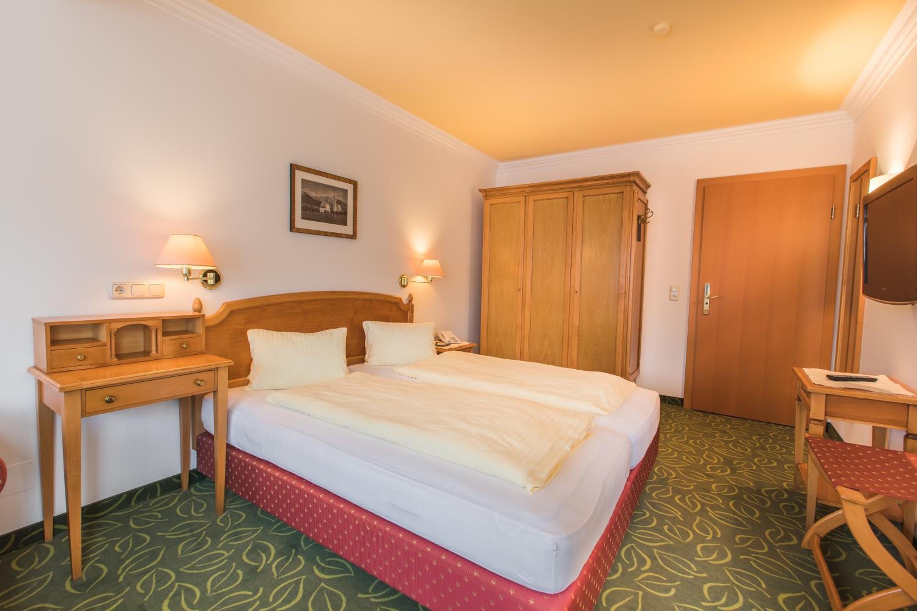 Deluxe Triple Room photo 2