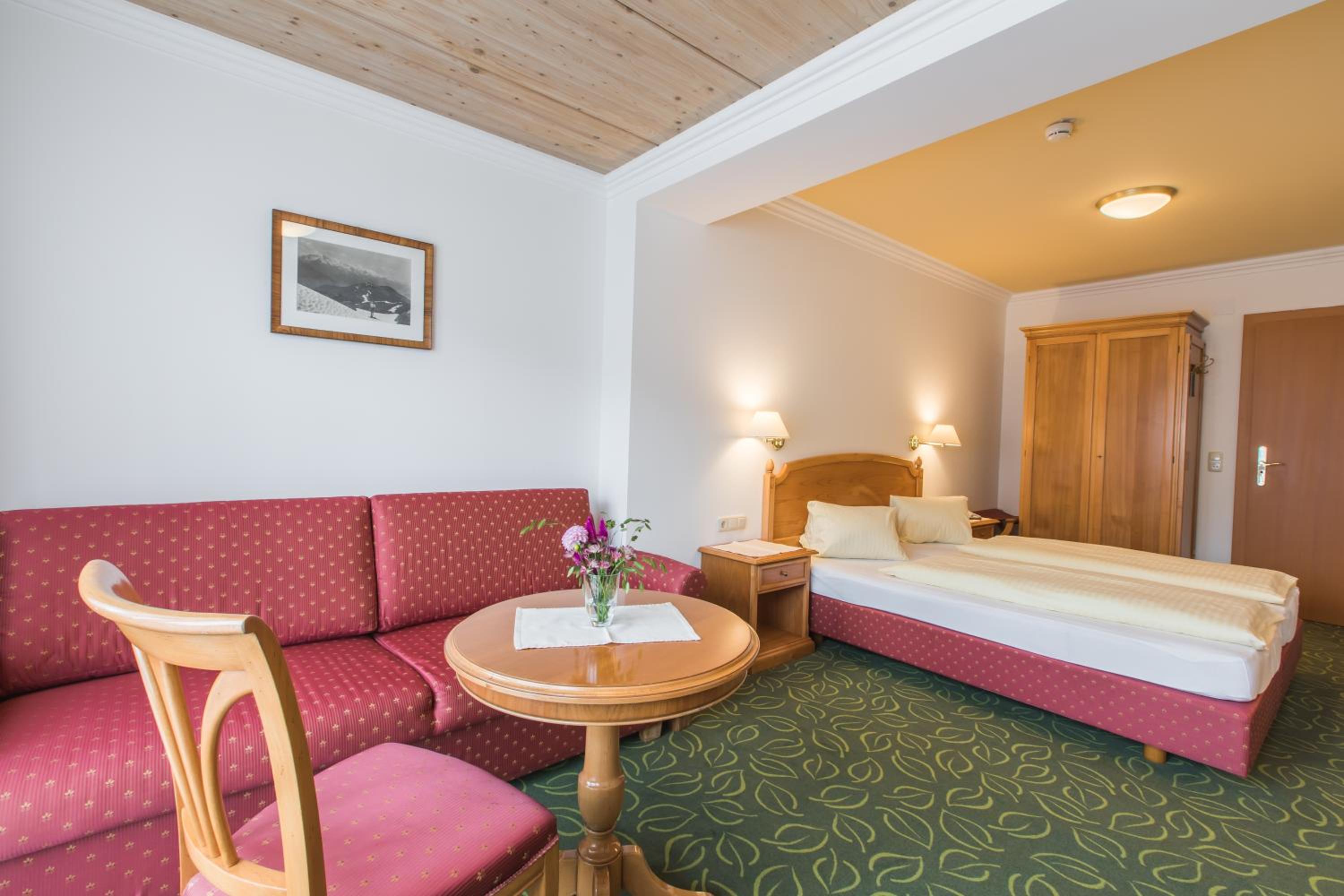Deluxe Triple Room photo 3