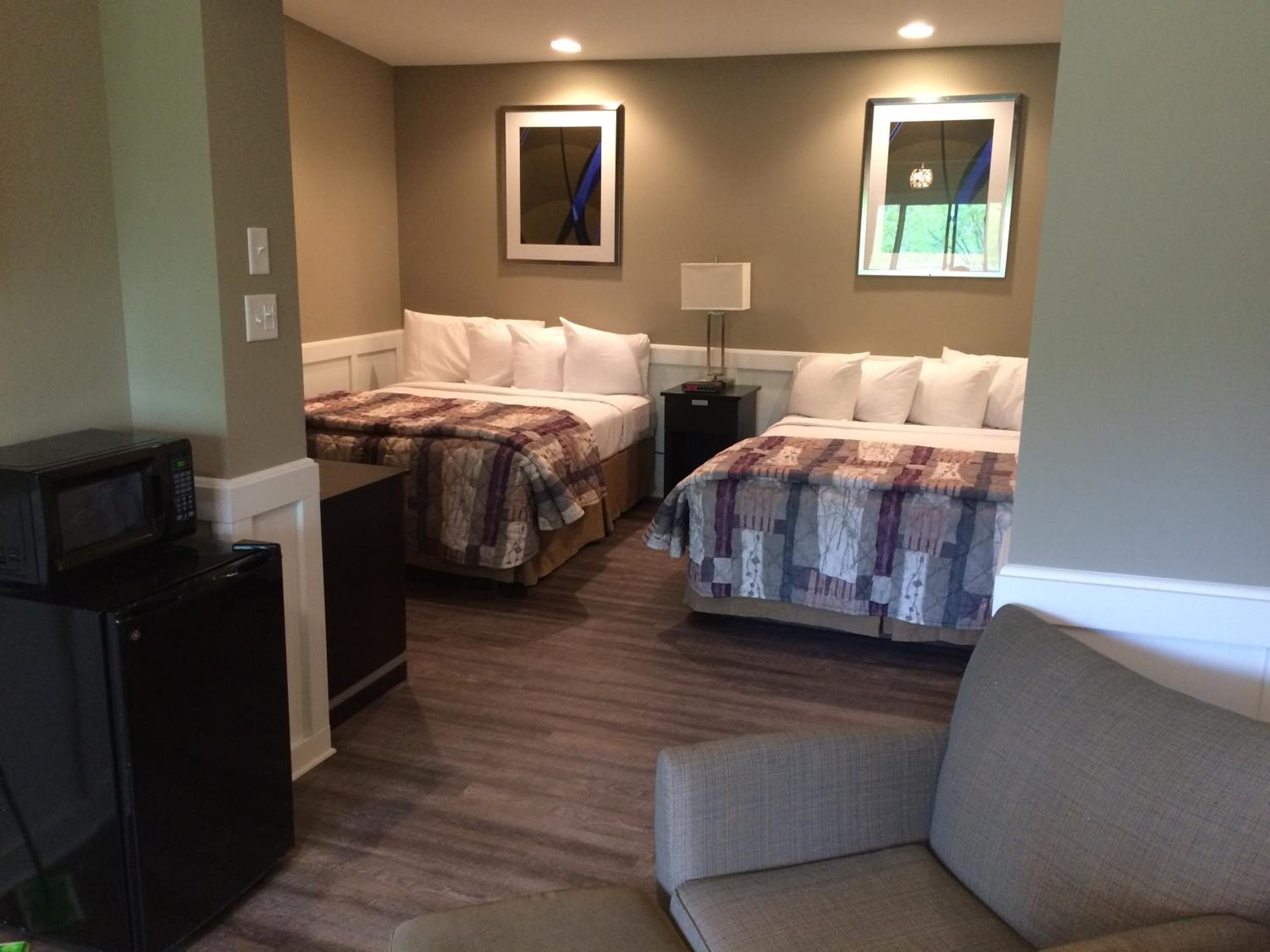 Double Room with Two Double Beds - Non-Smoking - Photo 2