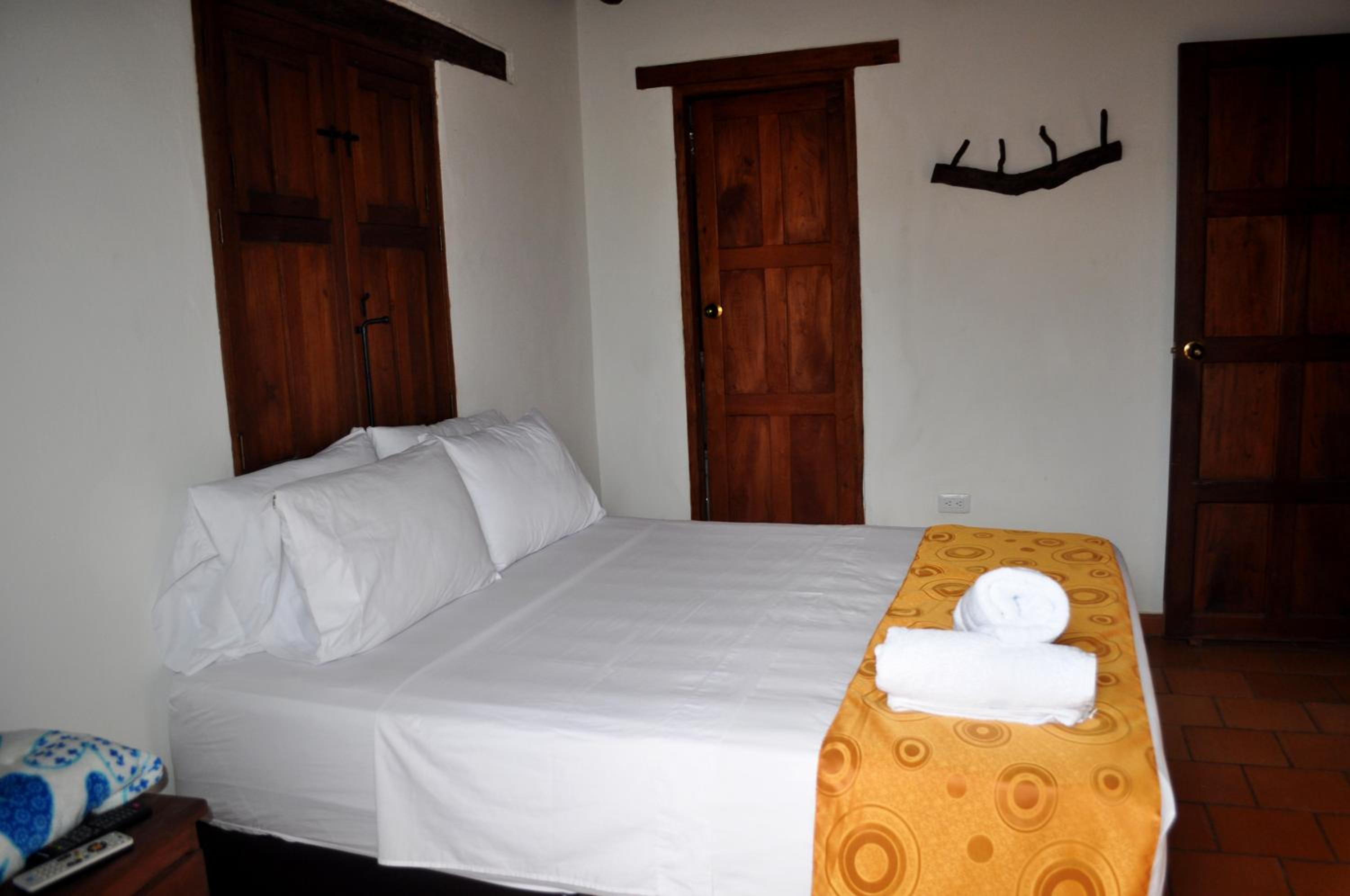Queen Room with Balcony photo 2