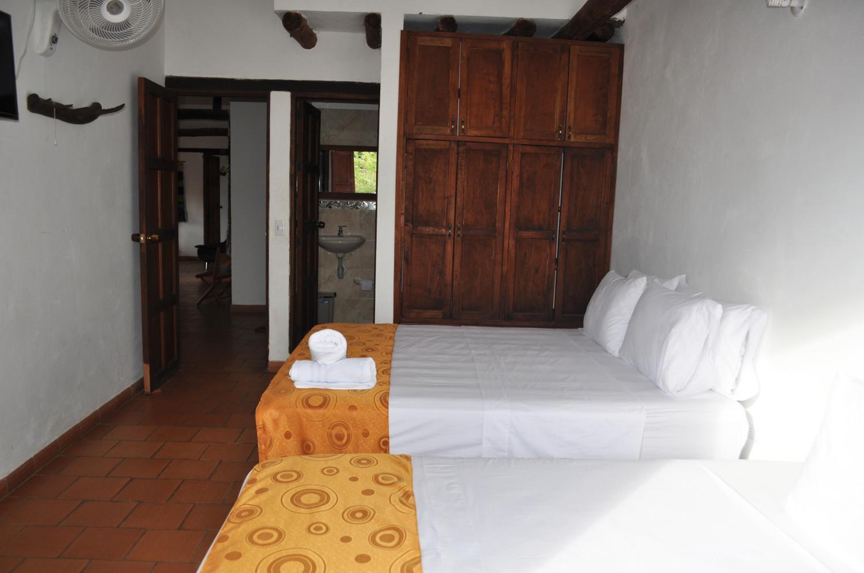 Twin Room with Balcony photo 2