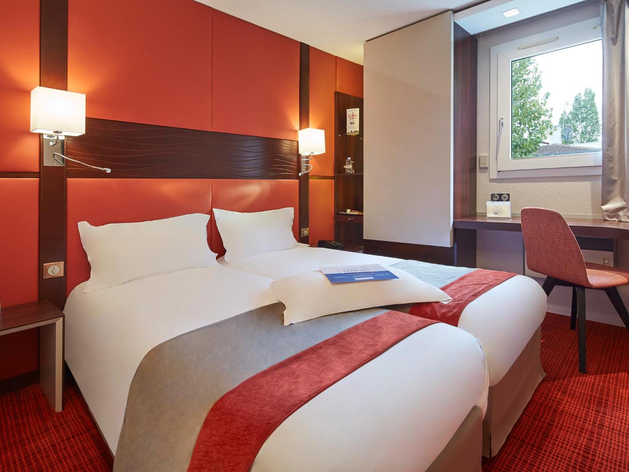 Twin Room - Photo 4