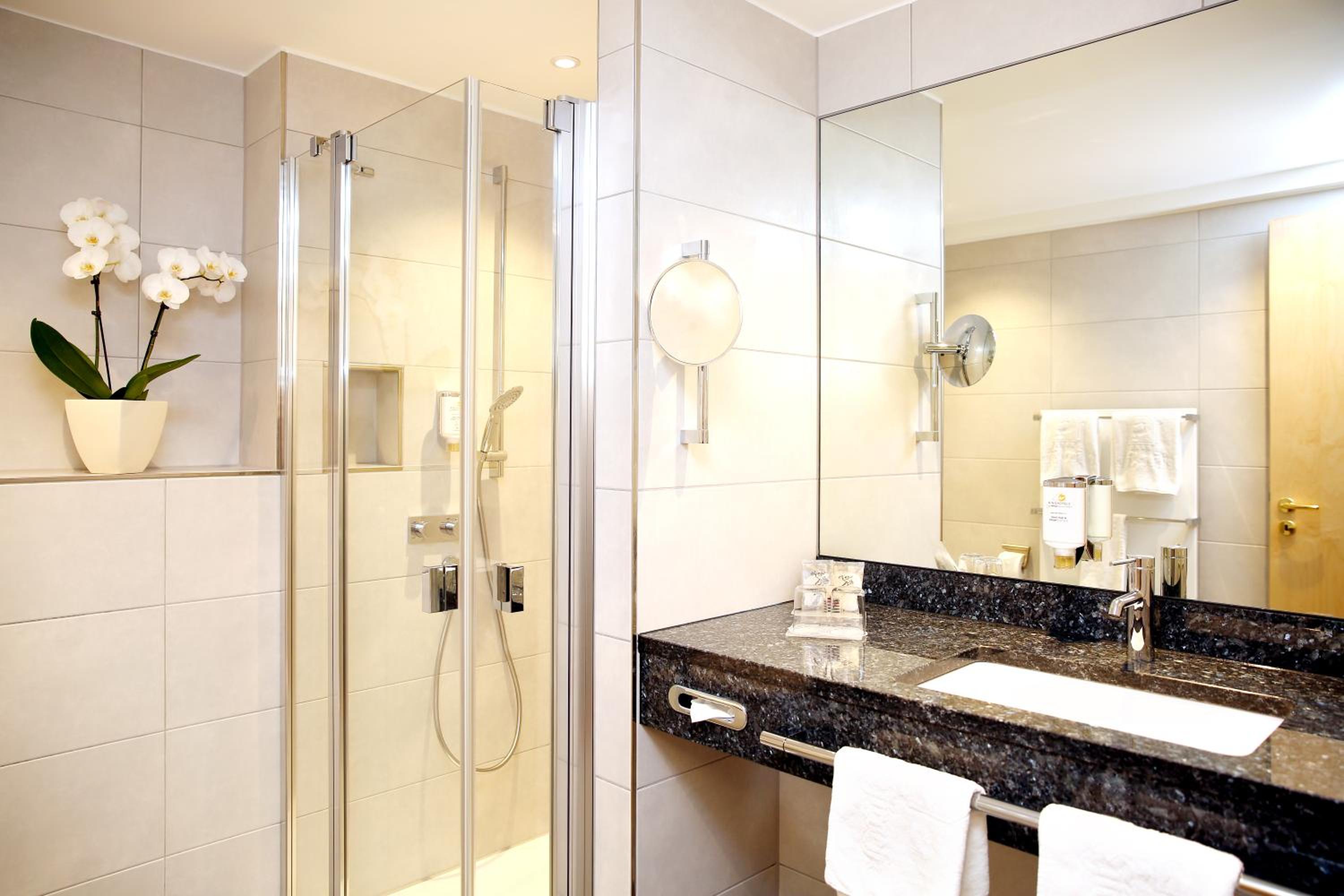 Comfort Double or Twin Room with Market Square View photo 3