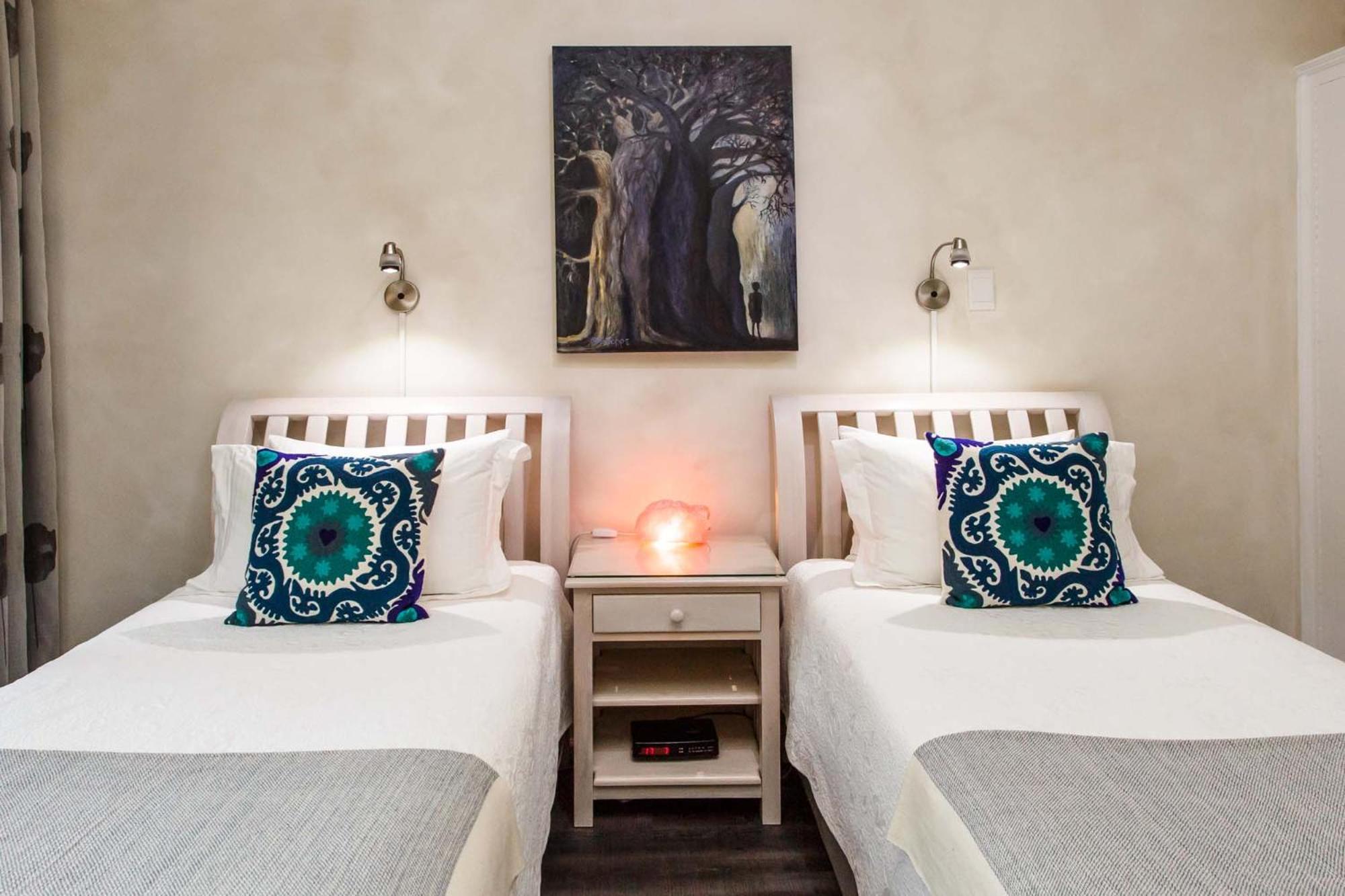 Twin Room - Photo 1