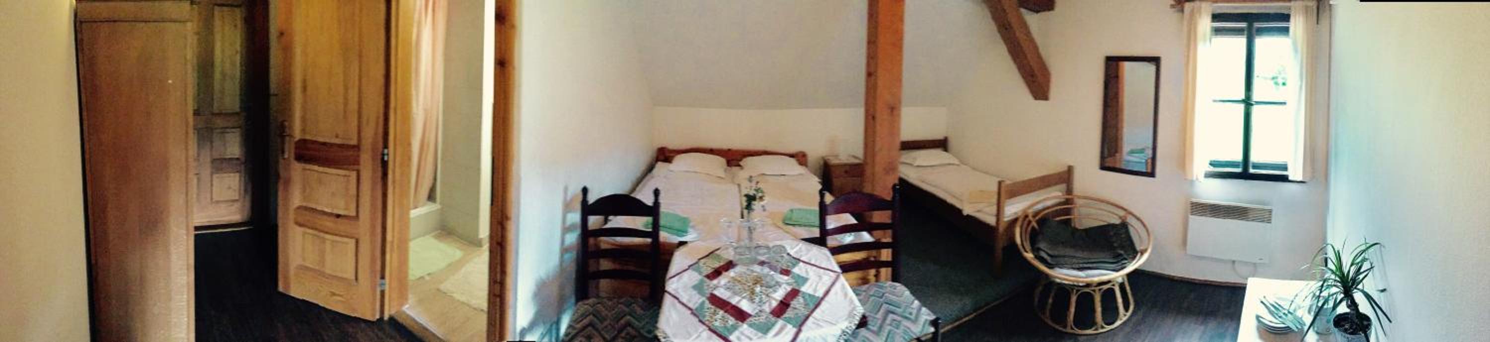 Triple Room with Private Bathroom photo 1