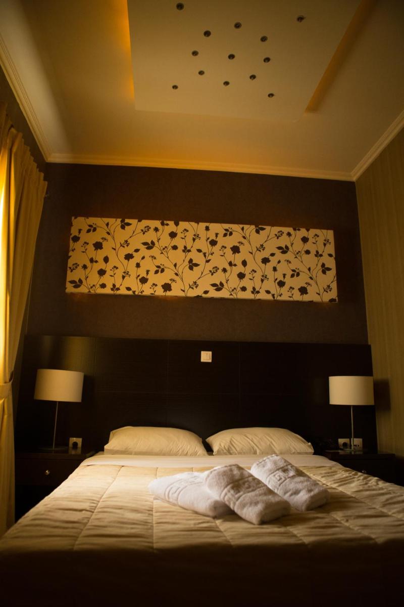 Budget Double Room photo 3