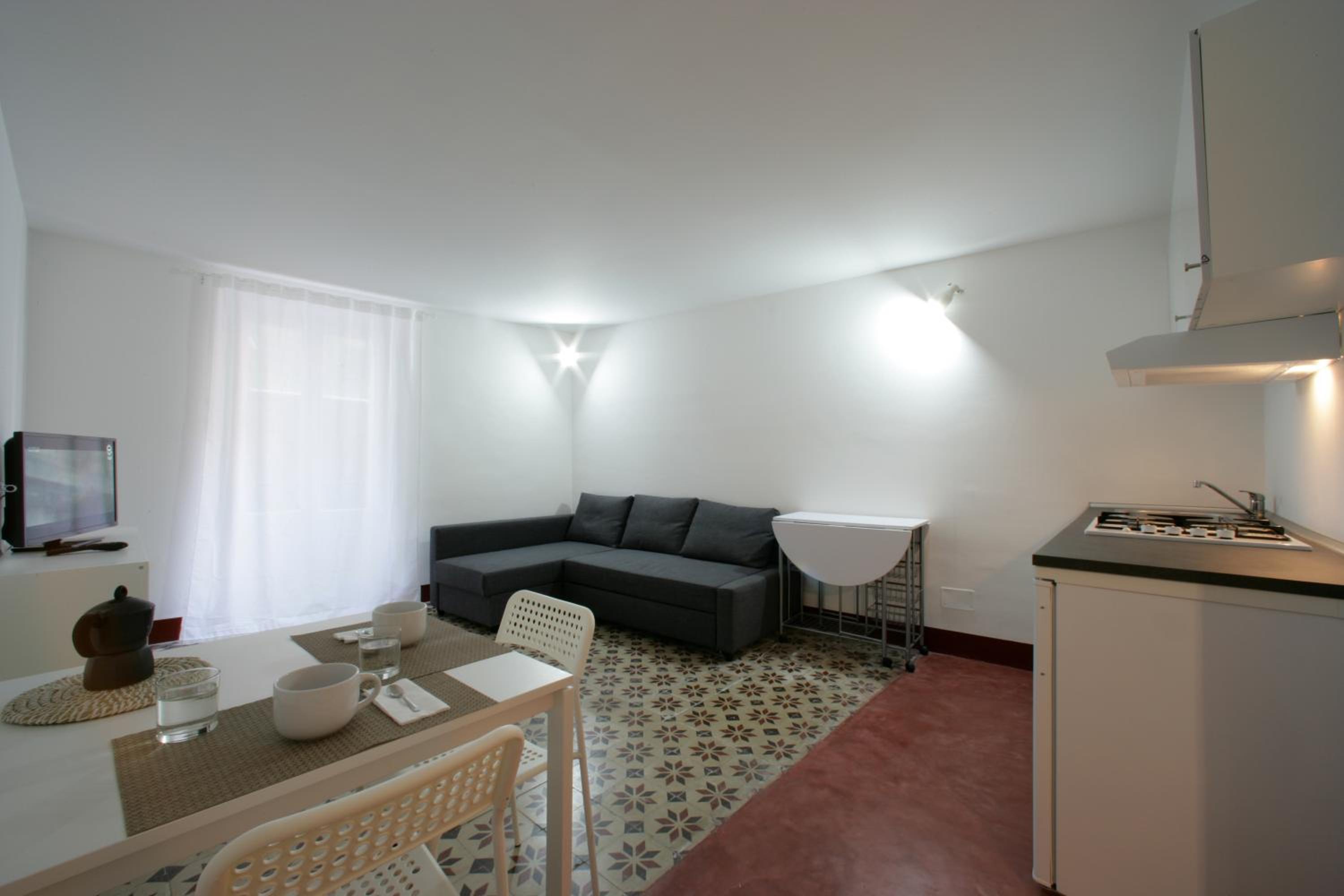 One-Bedroom Apartment