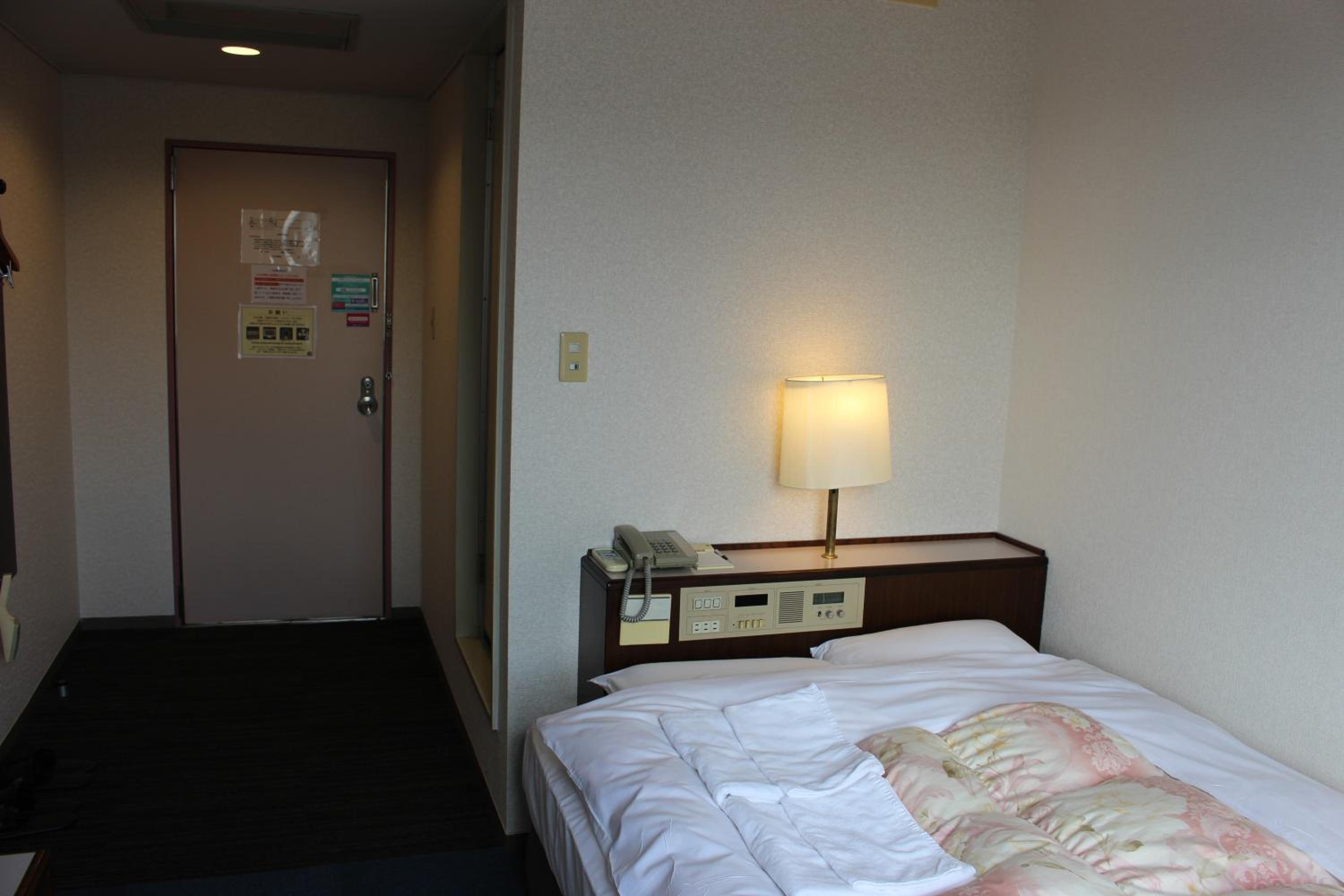 Double Room with Small Double Bed - Non-Smoking - Photo 5