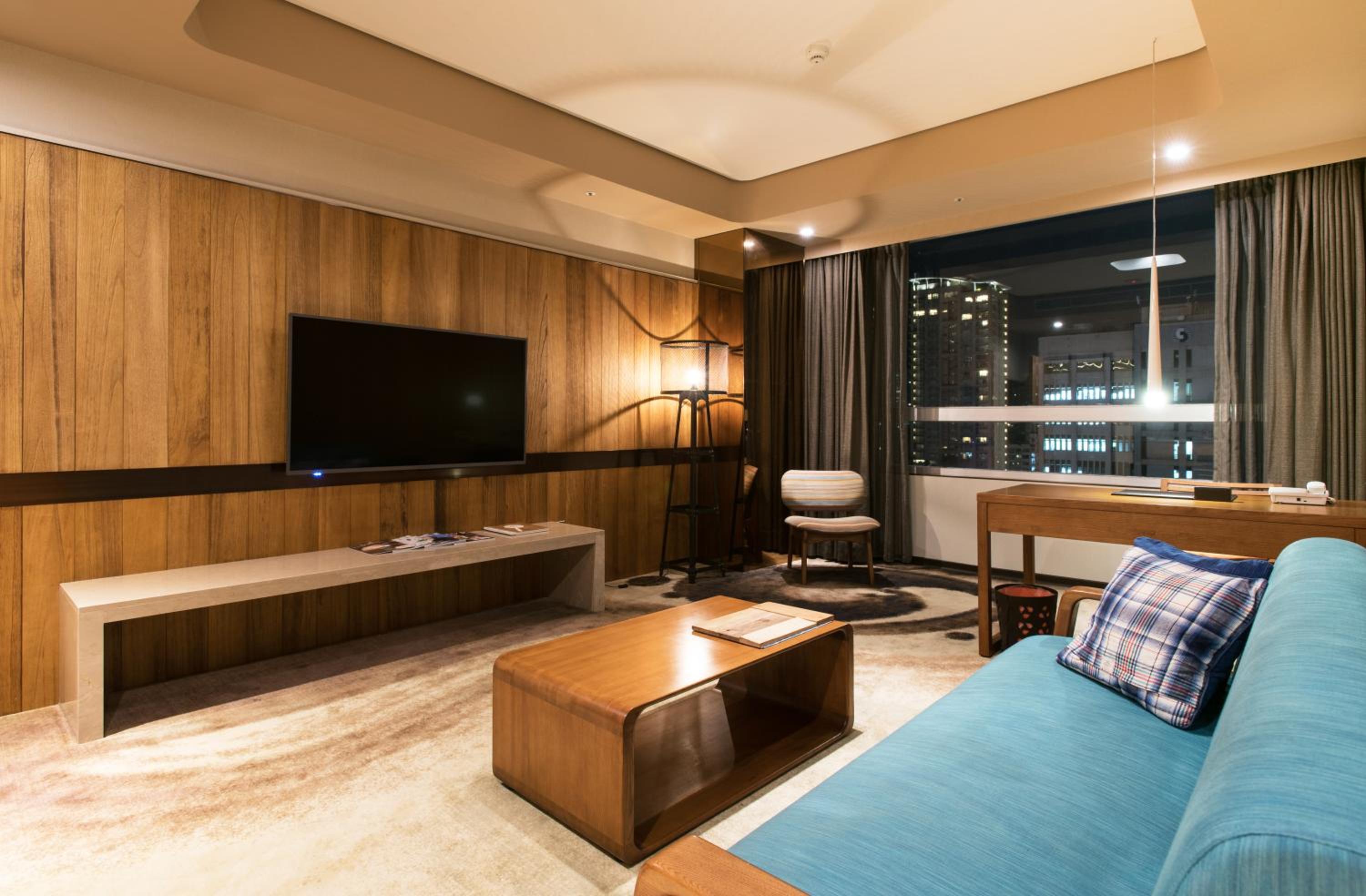 Extraordinary King Room