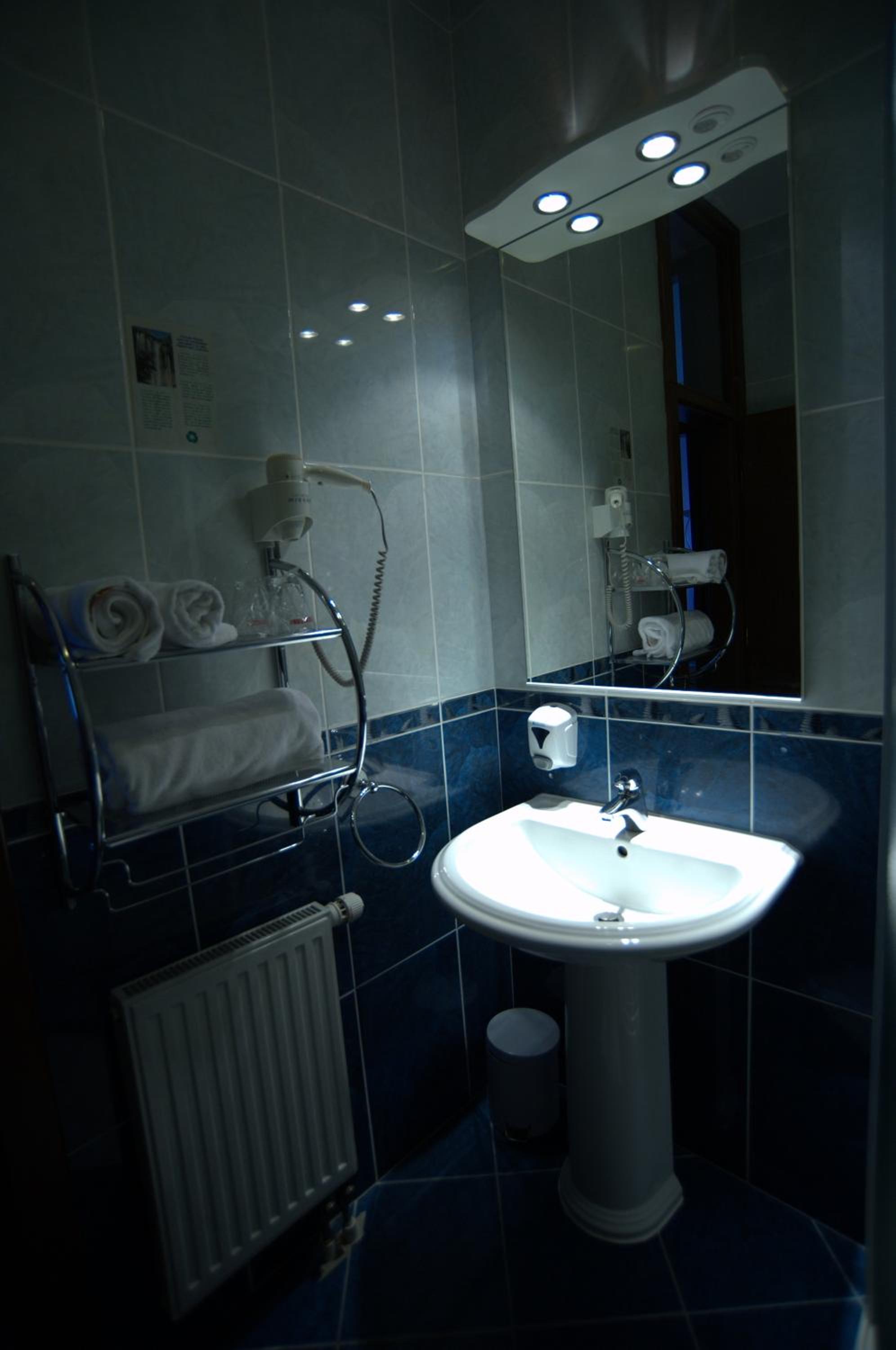 Business Double Room - Photo 4