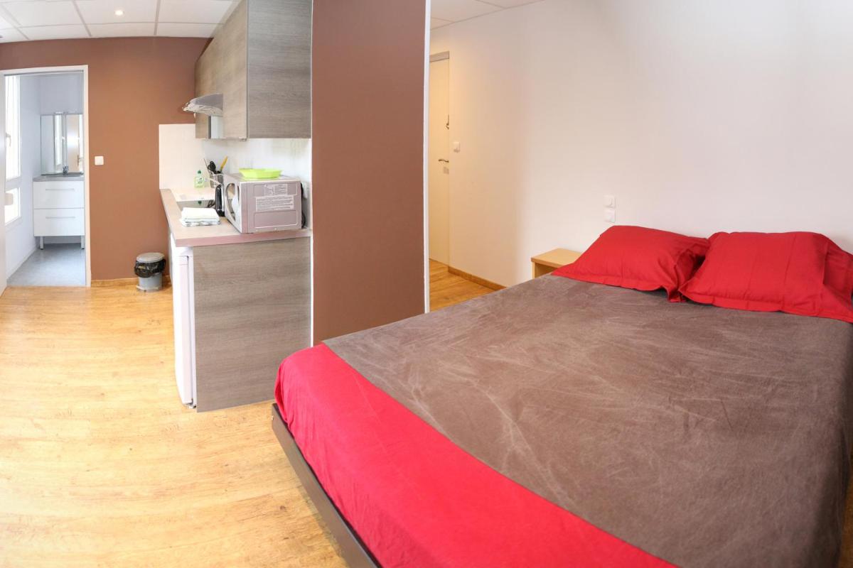 Air-Conitioned Apartment photo 2