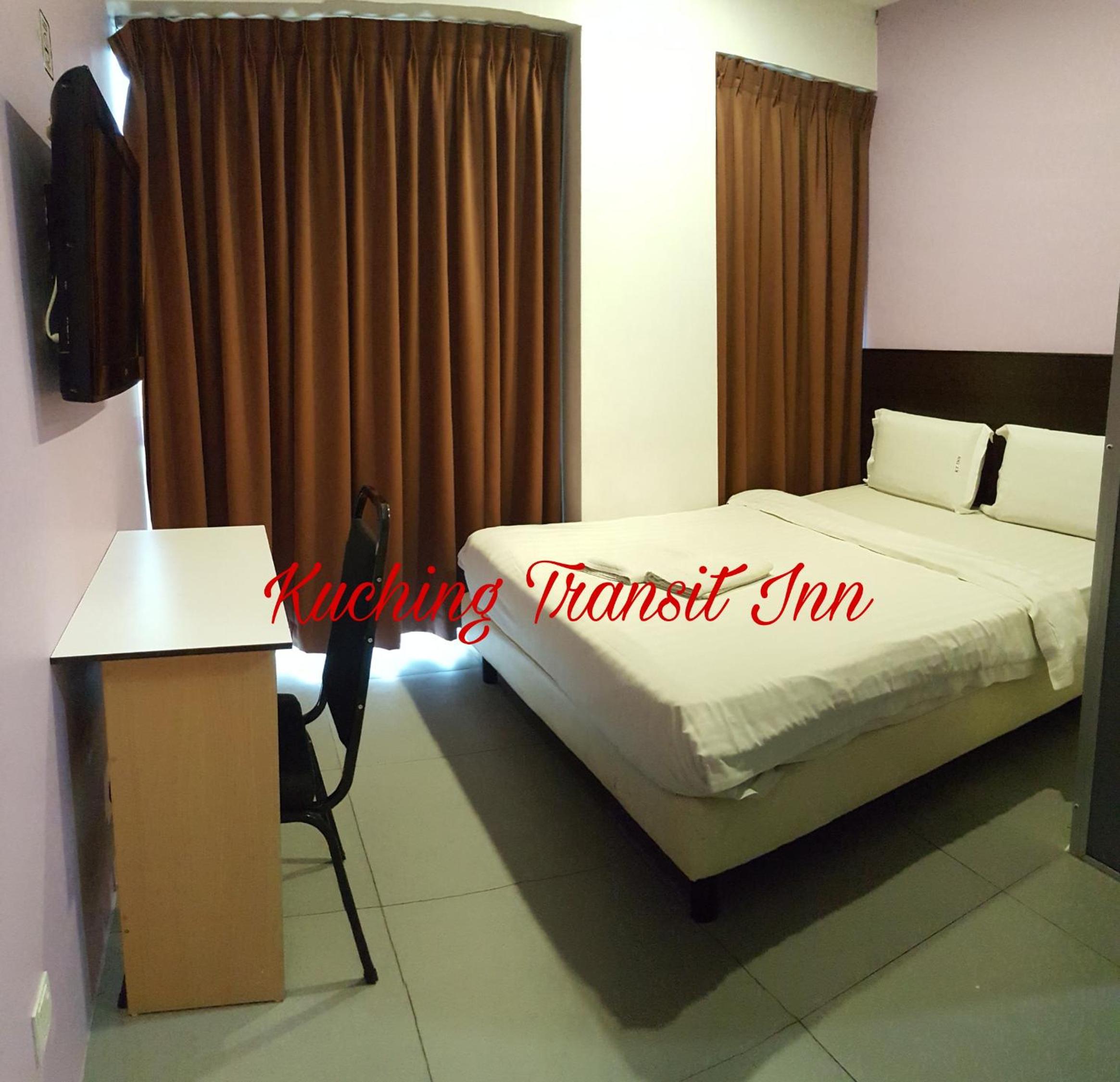 Double Room (with window) - Photo 4