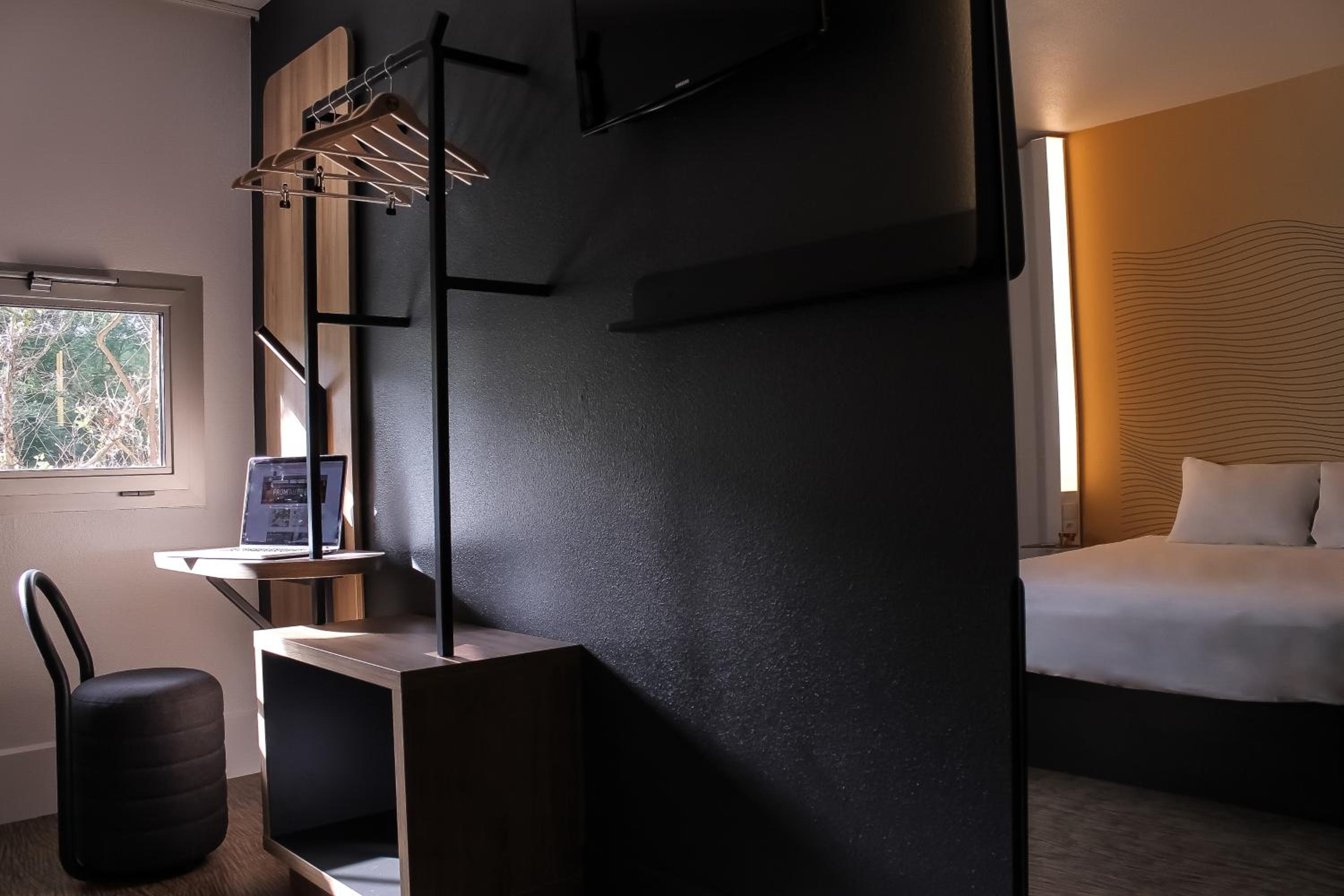 Double Room - Disability Access - Photo 4