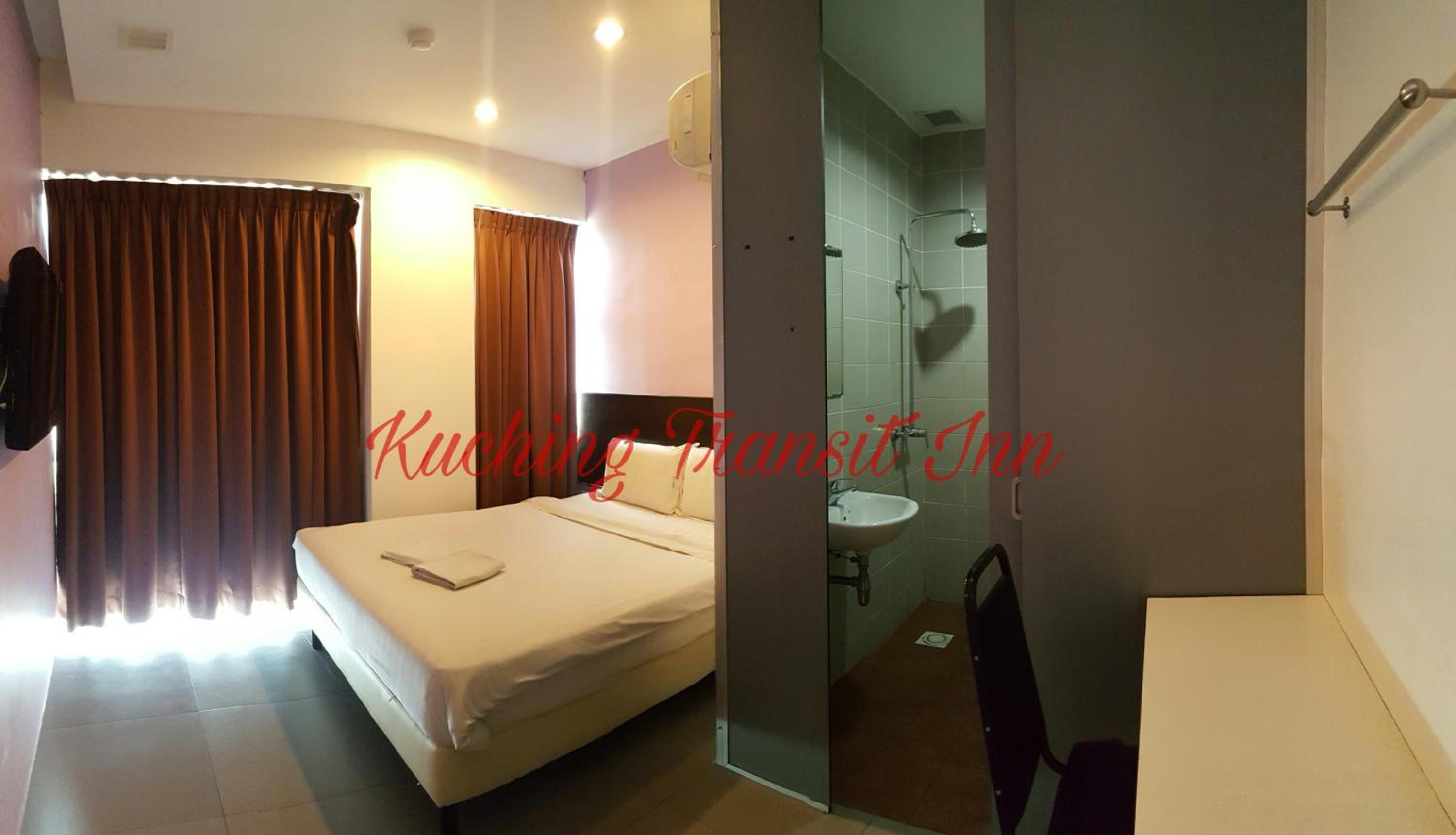 Double Room (with window) - Photo 1