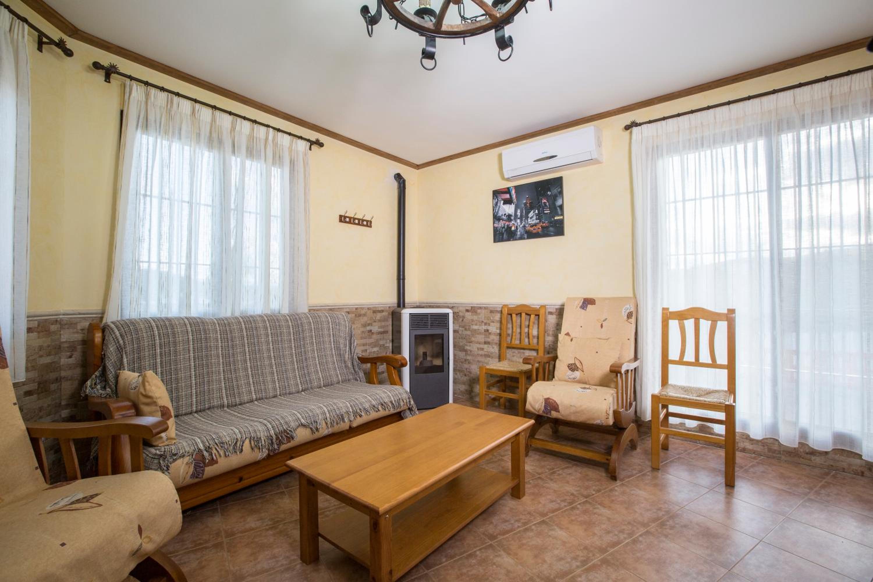Casa adosada de tres habitaciones