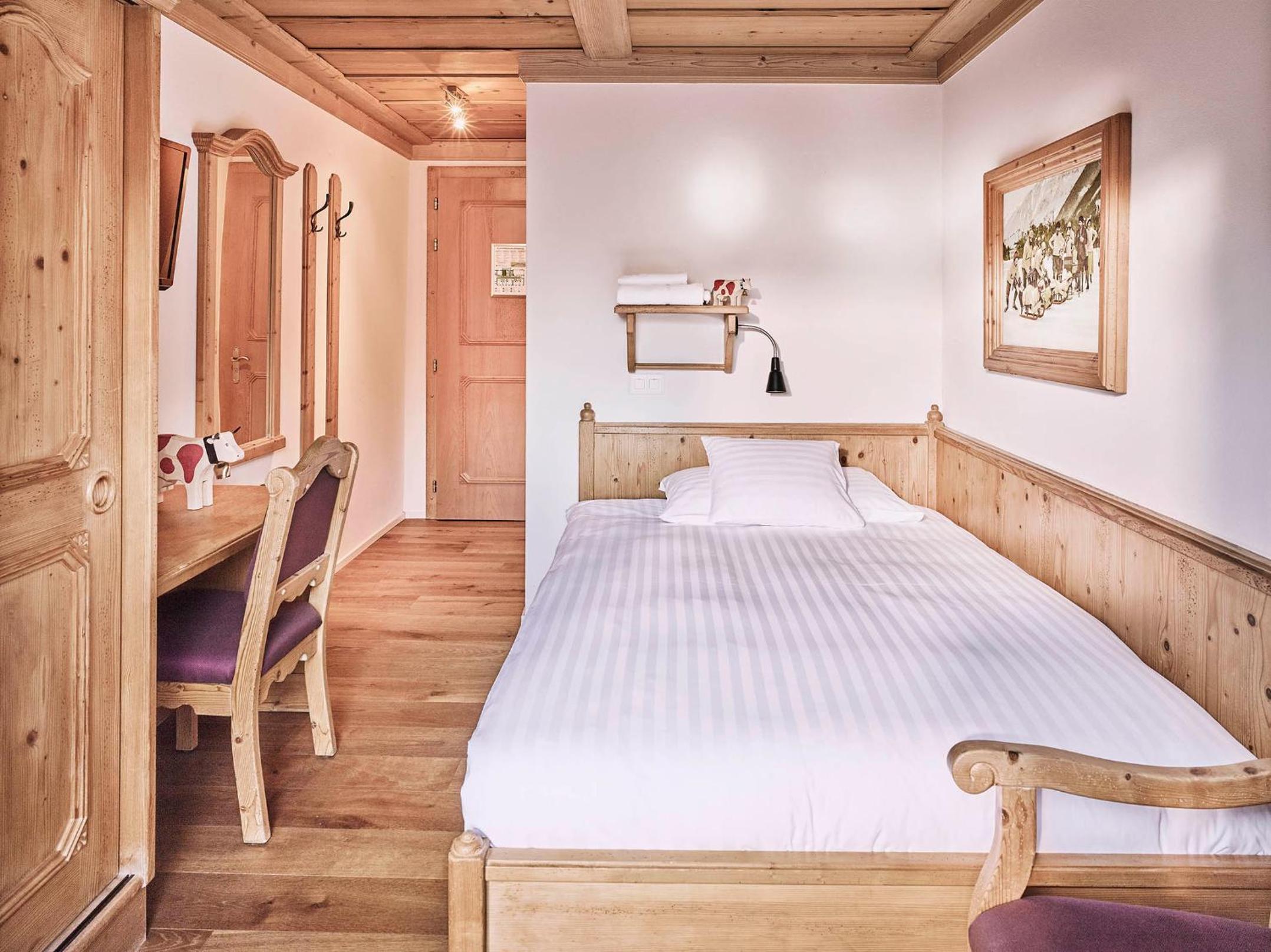 Superior Single Room with Mountain View