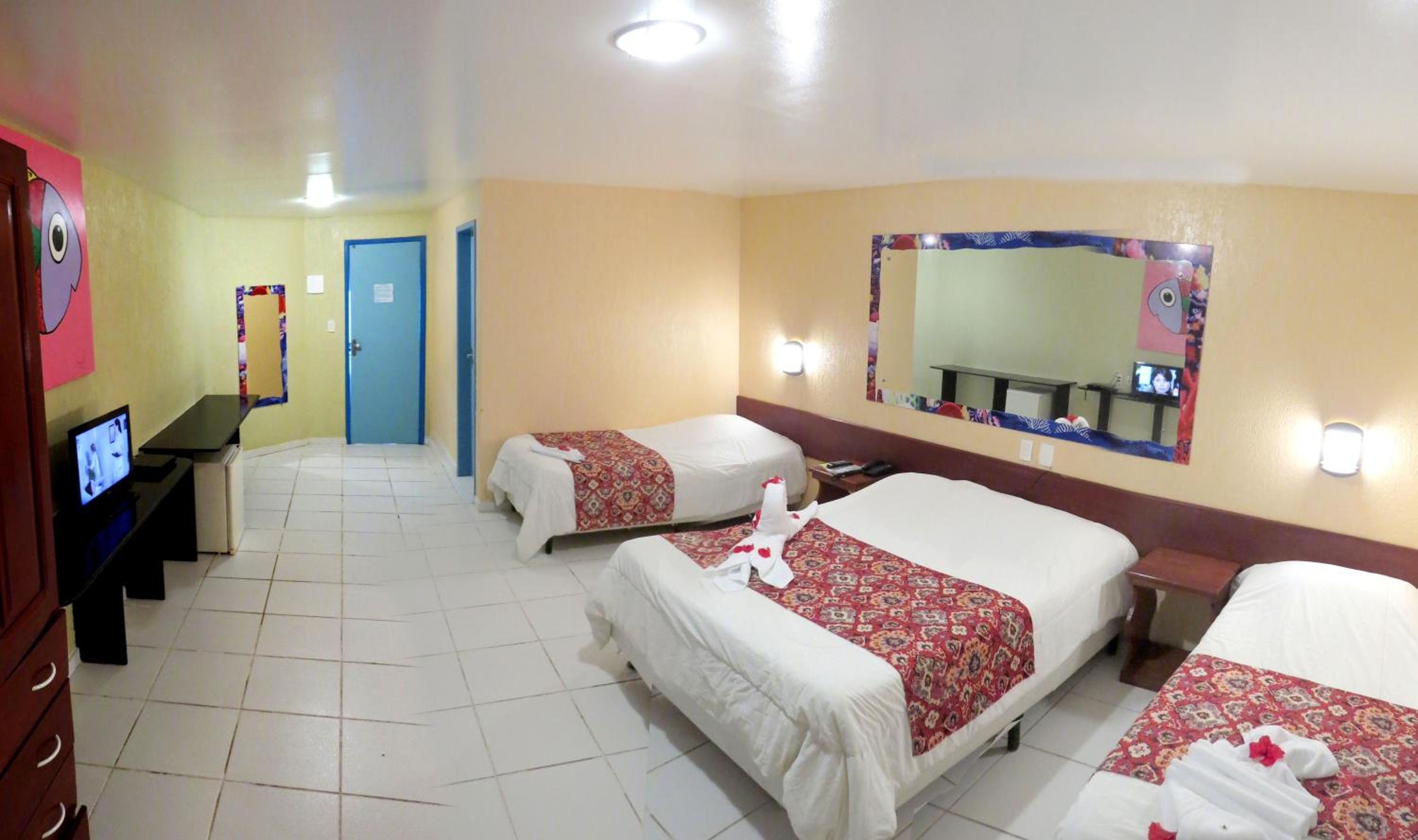 Quadruple Room with Balcony photo 2