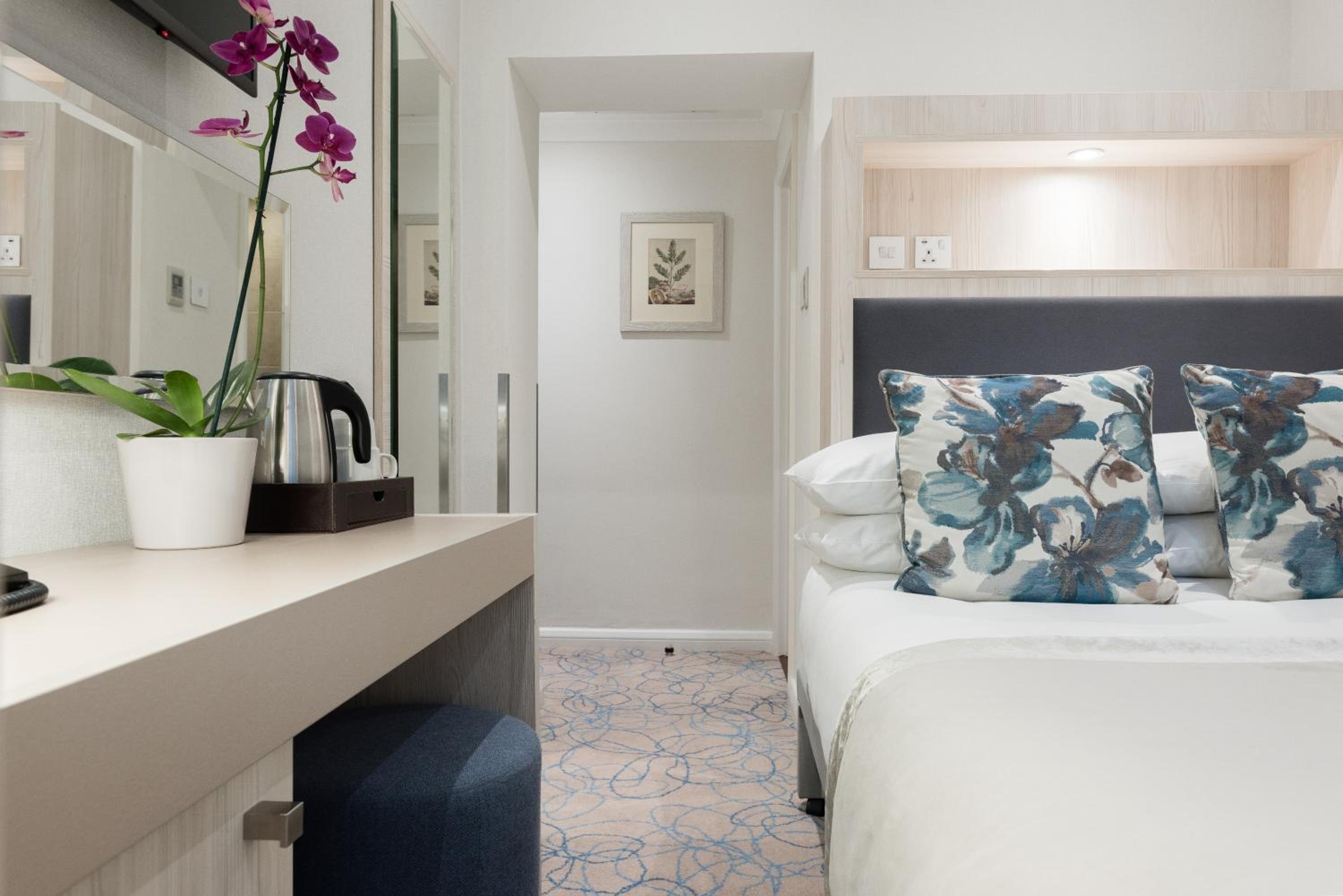 Small Double Room photo 1