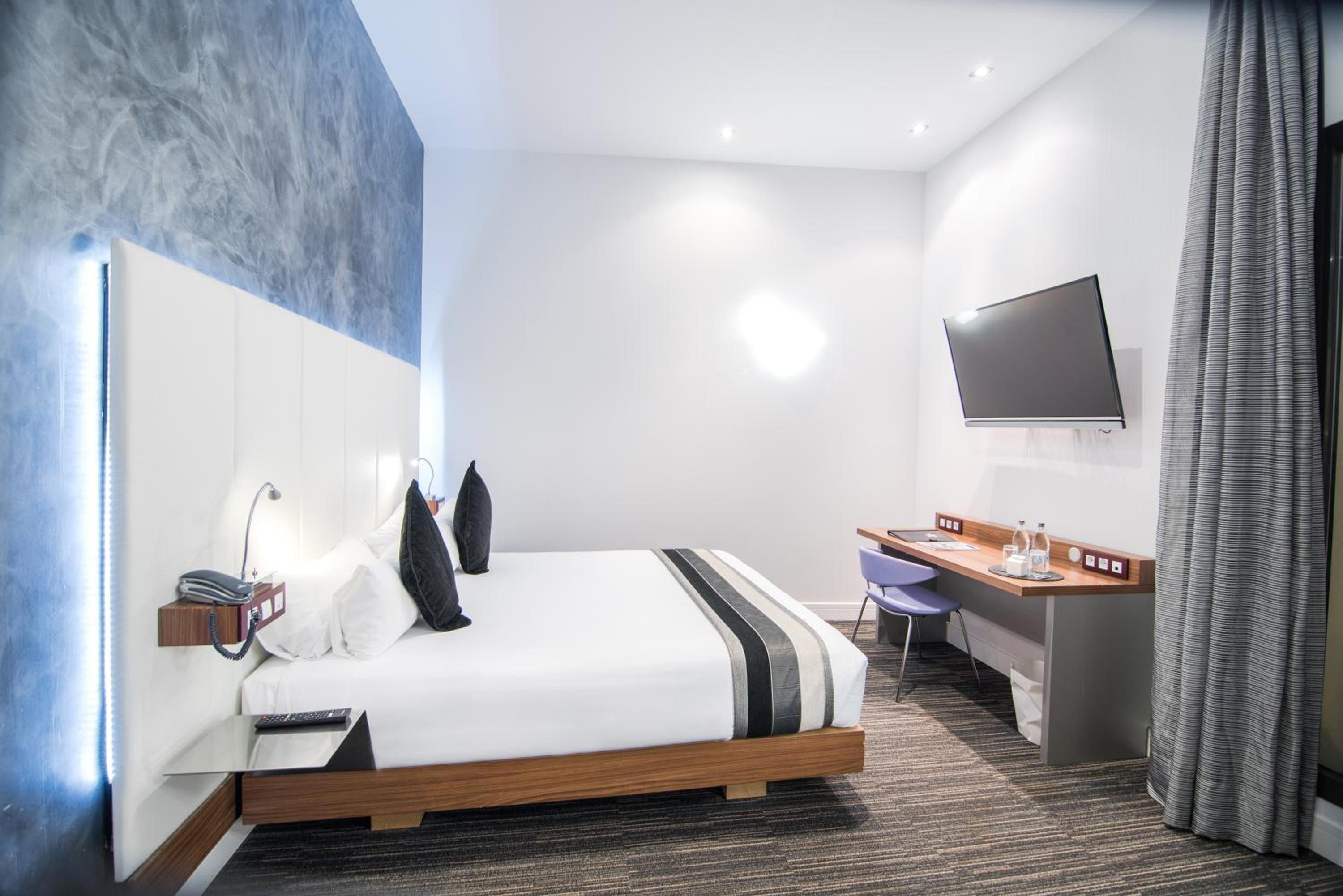 Superior Quadruple Room photo 3