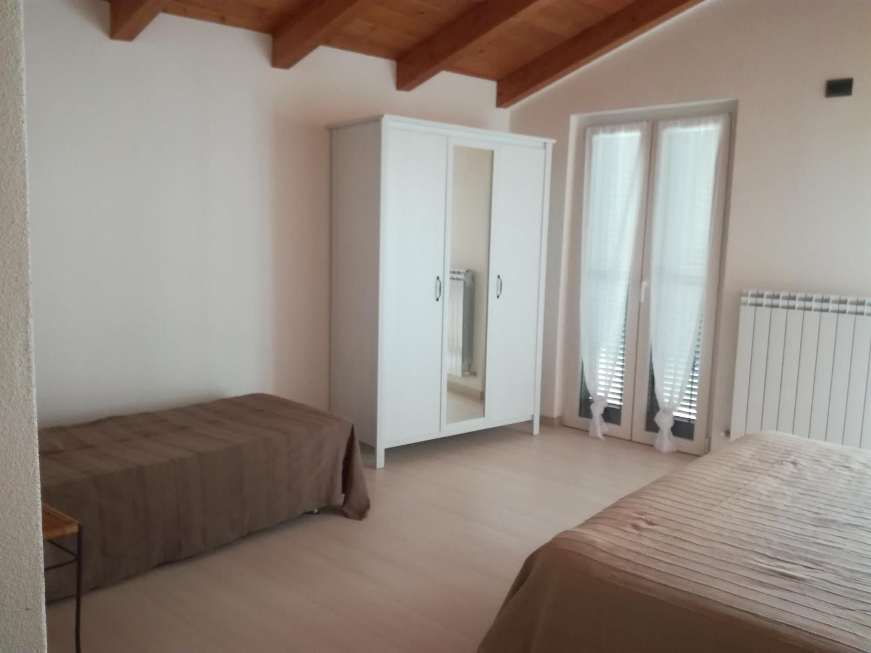 Maisonette photo 1