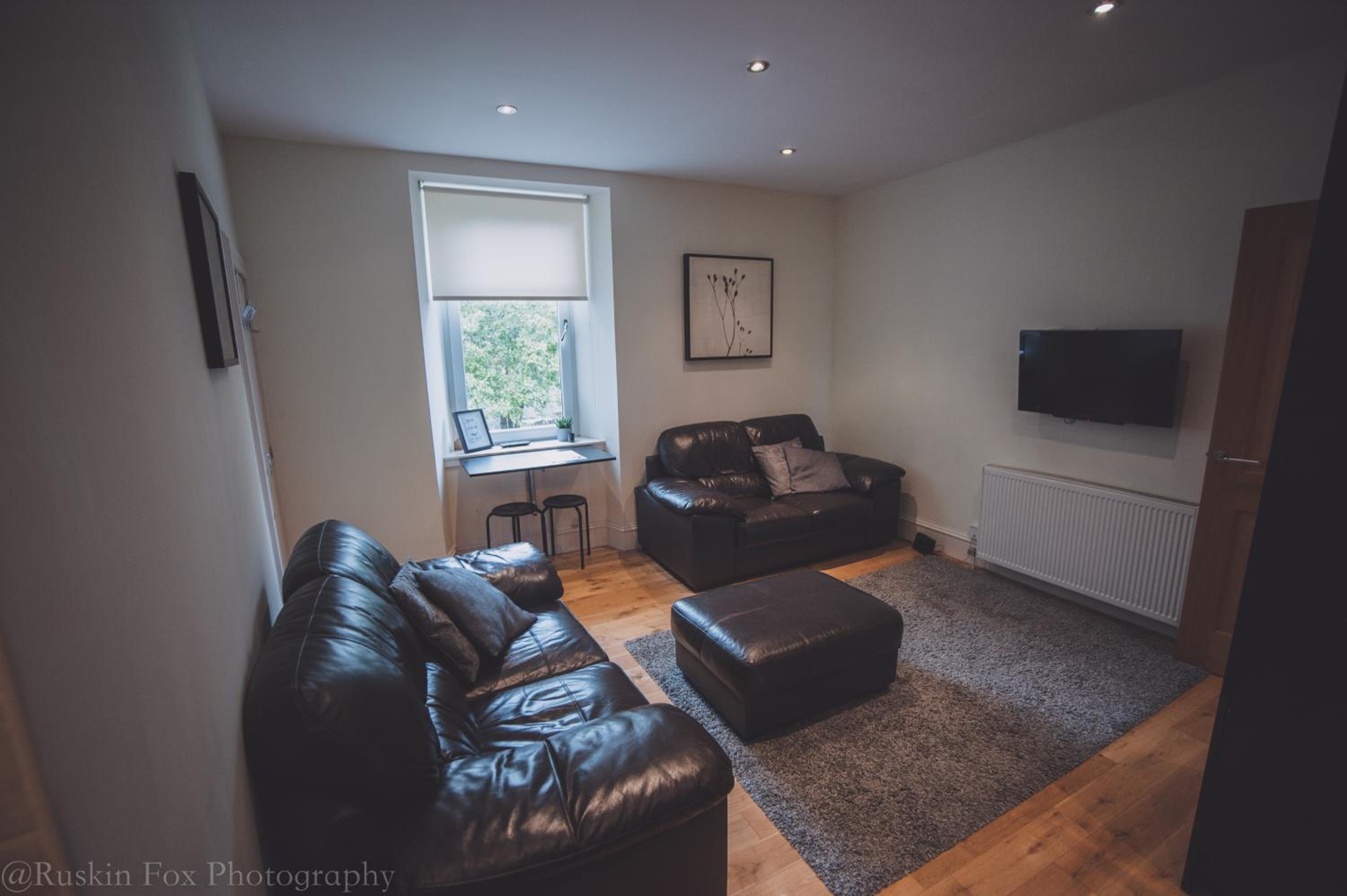 Two-Bedroom Apartment - Photo 4