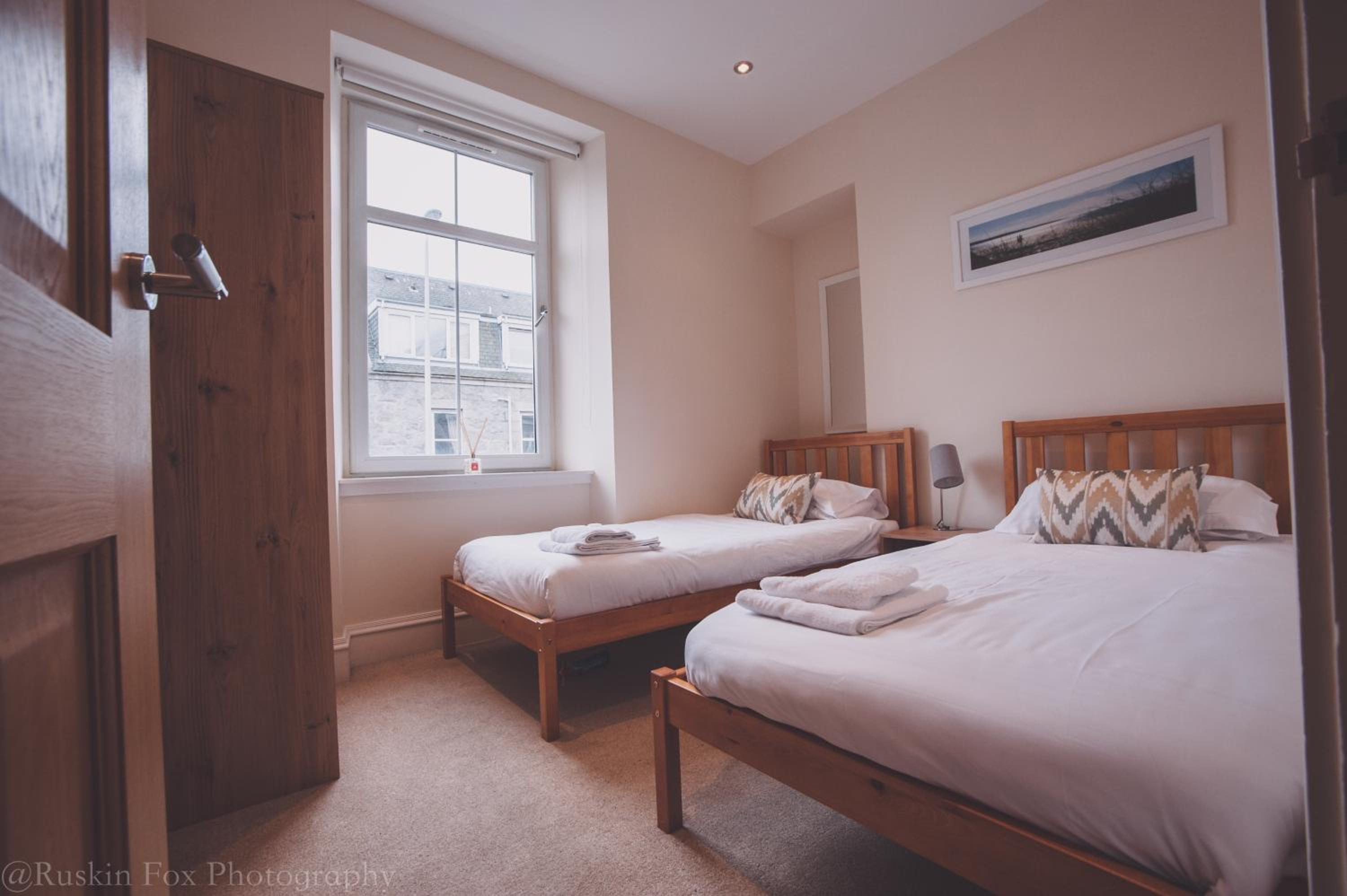 Two-Bedroom Apartment - Photo 7