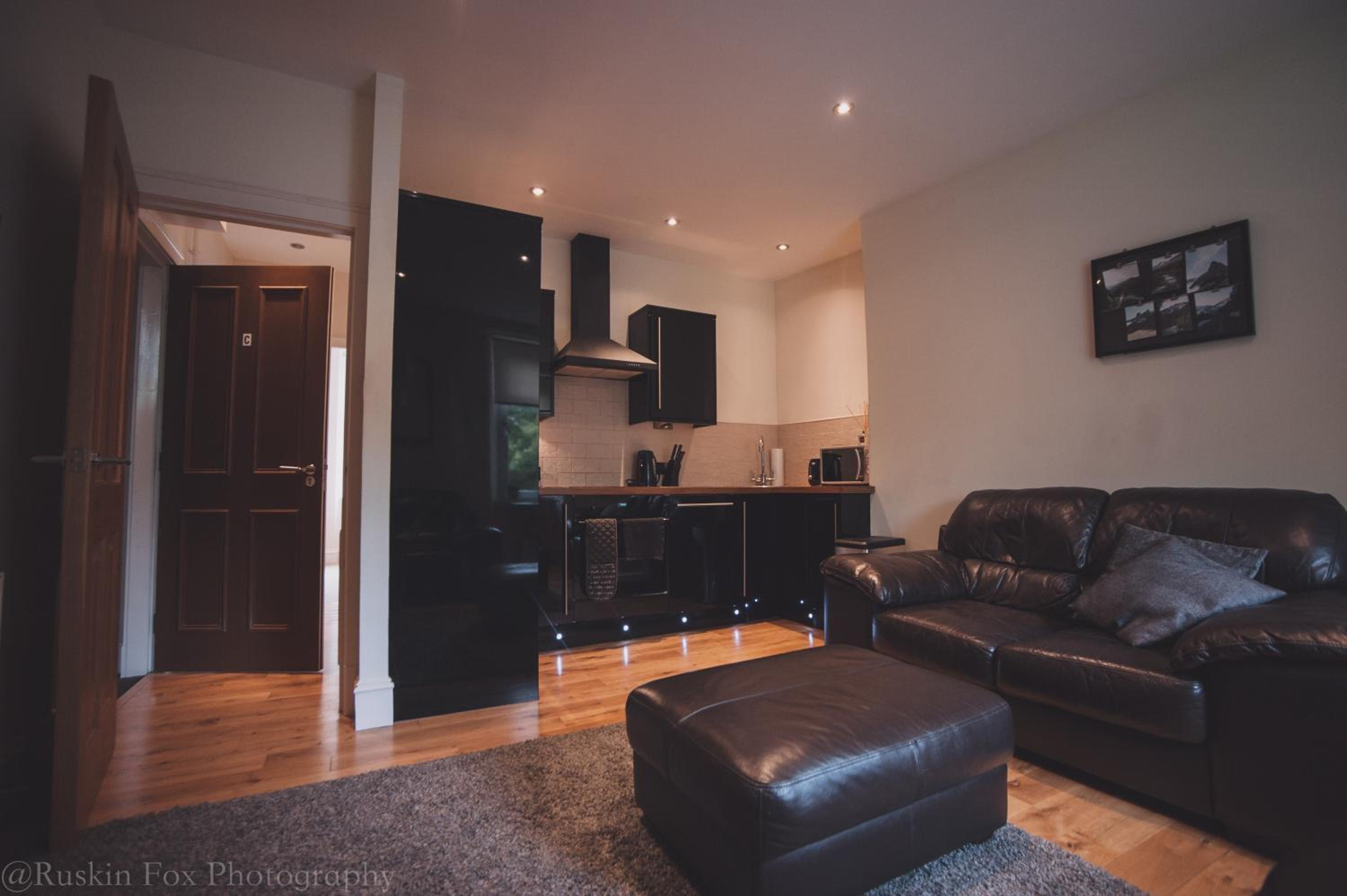 Two-Bedroom Apartment - Photo 11