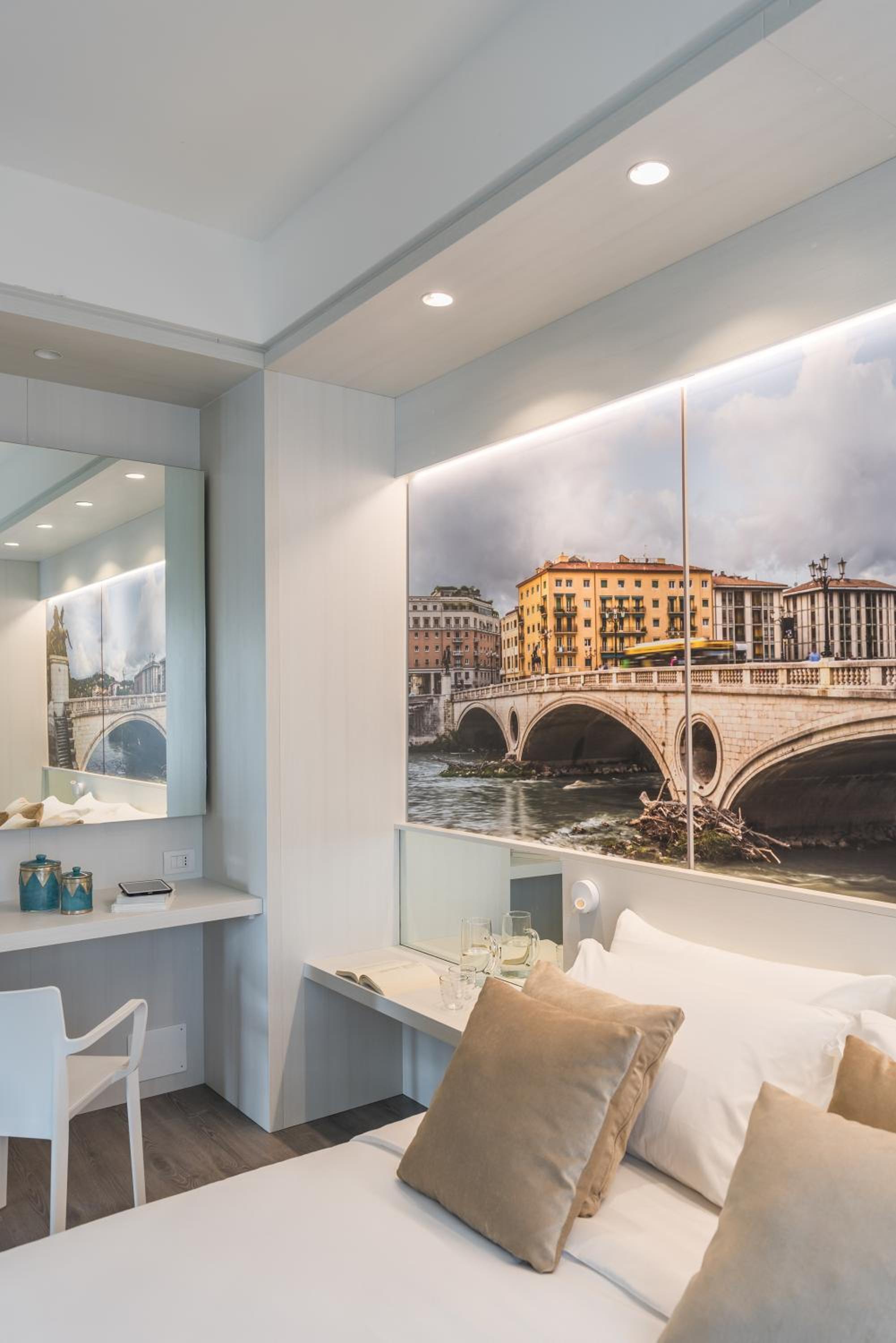Superior One-Bedroom Apartment with Balcony
