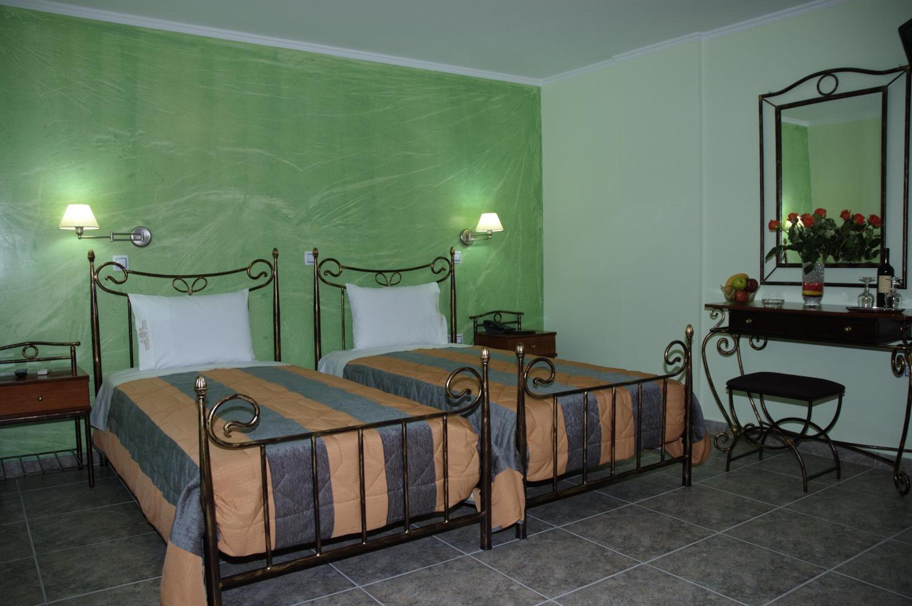 Twin Room with Sea View photo 3