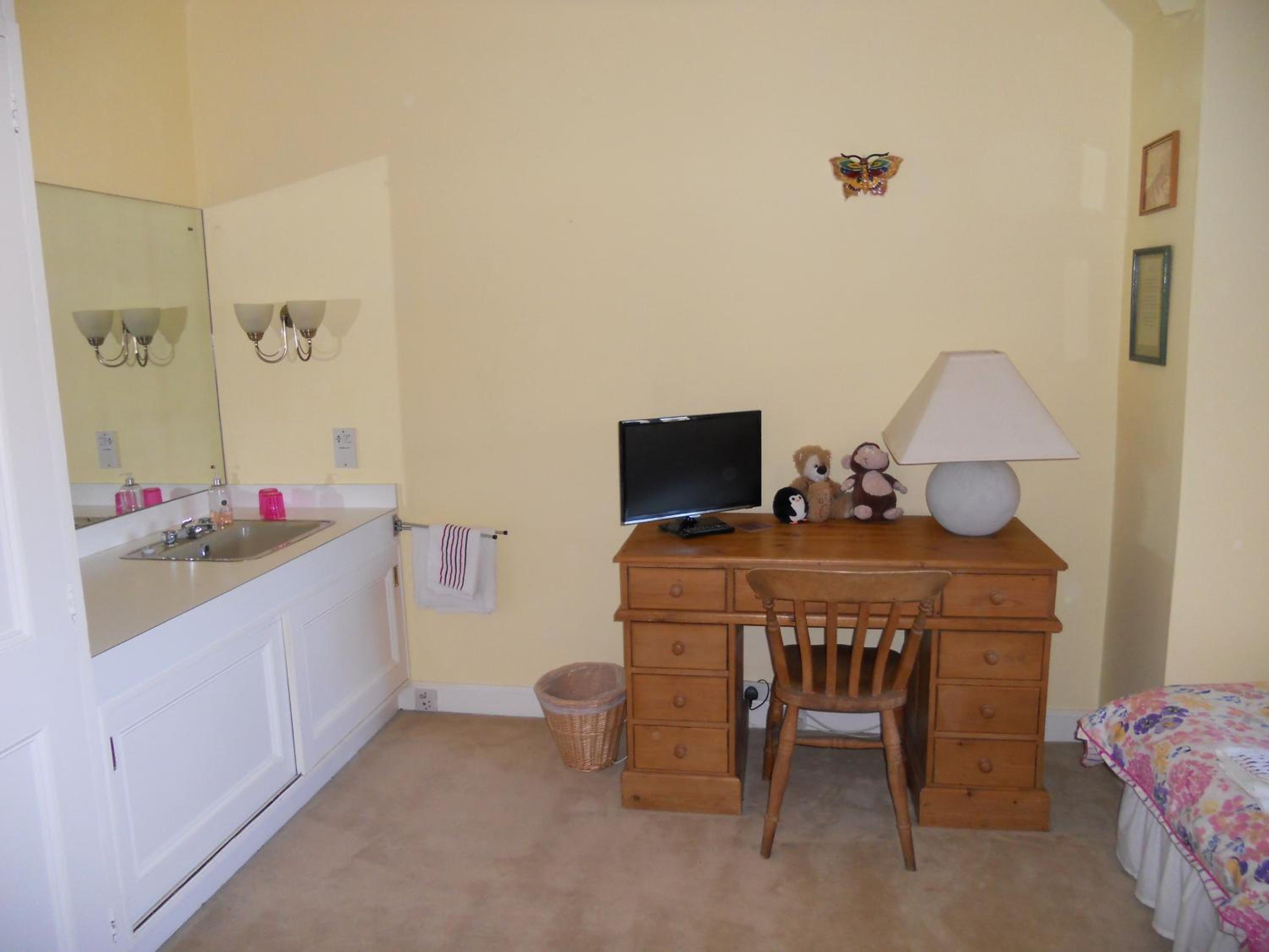 Twin Room with Private Shower Room