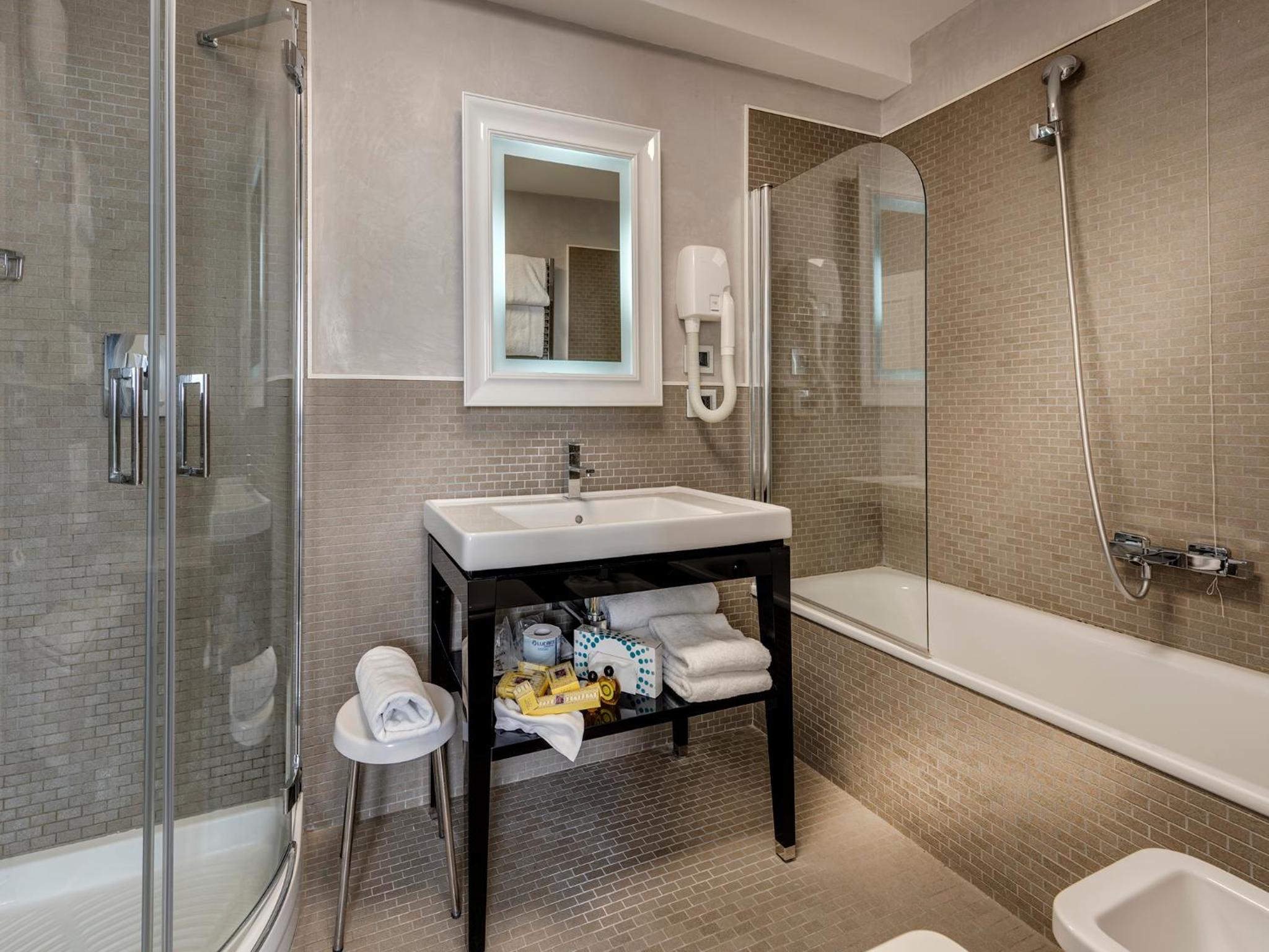 Classic Quadruple Room