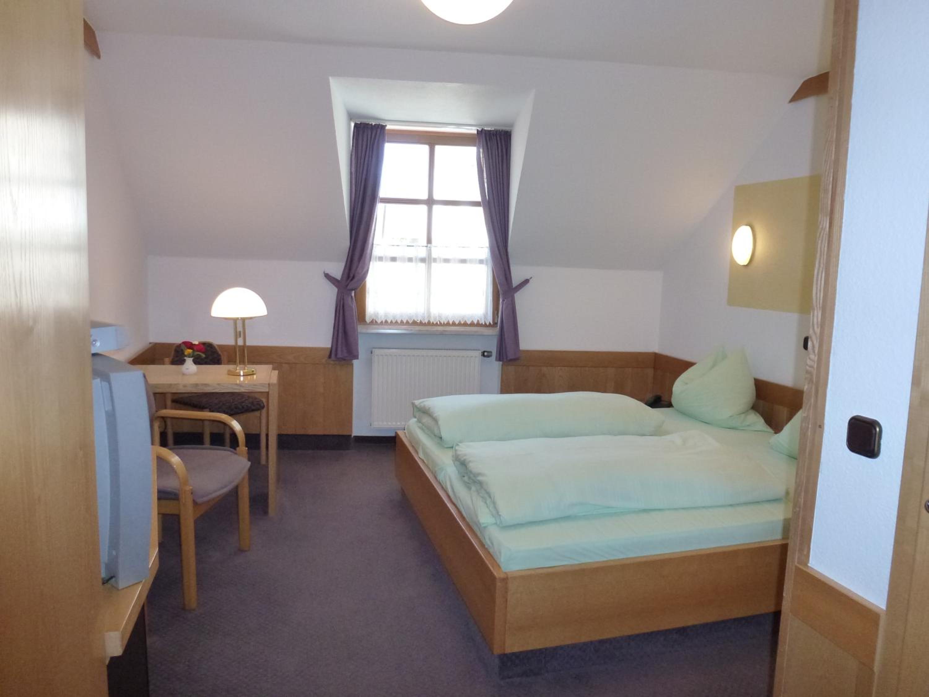 Double Room 9 photo 1