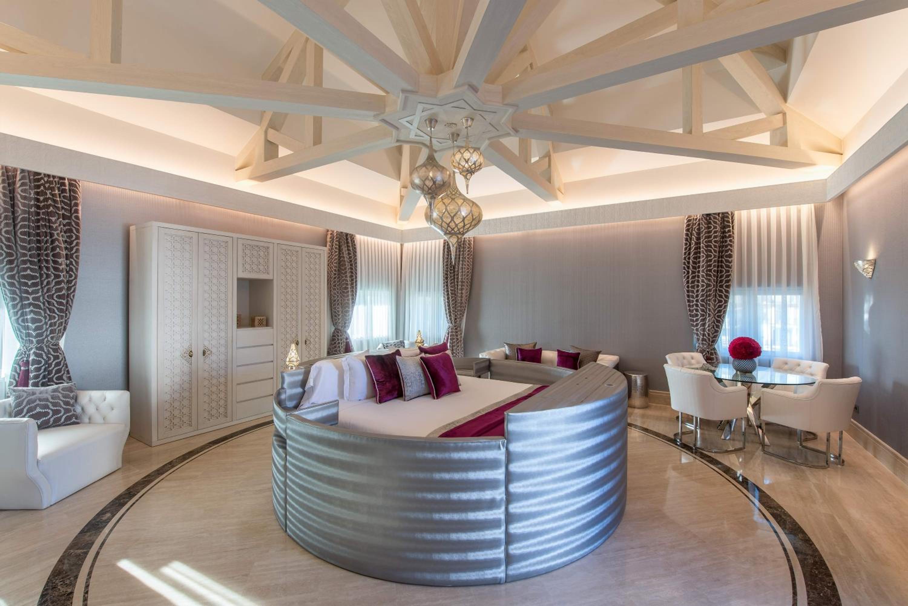 Crown Suite