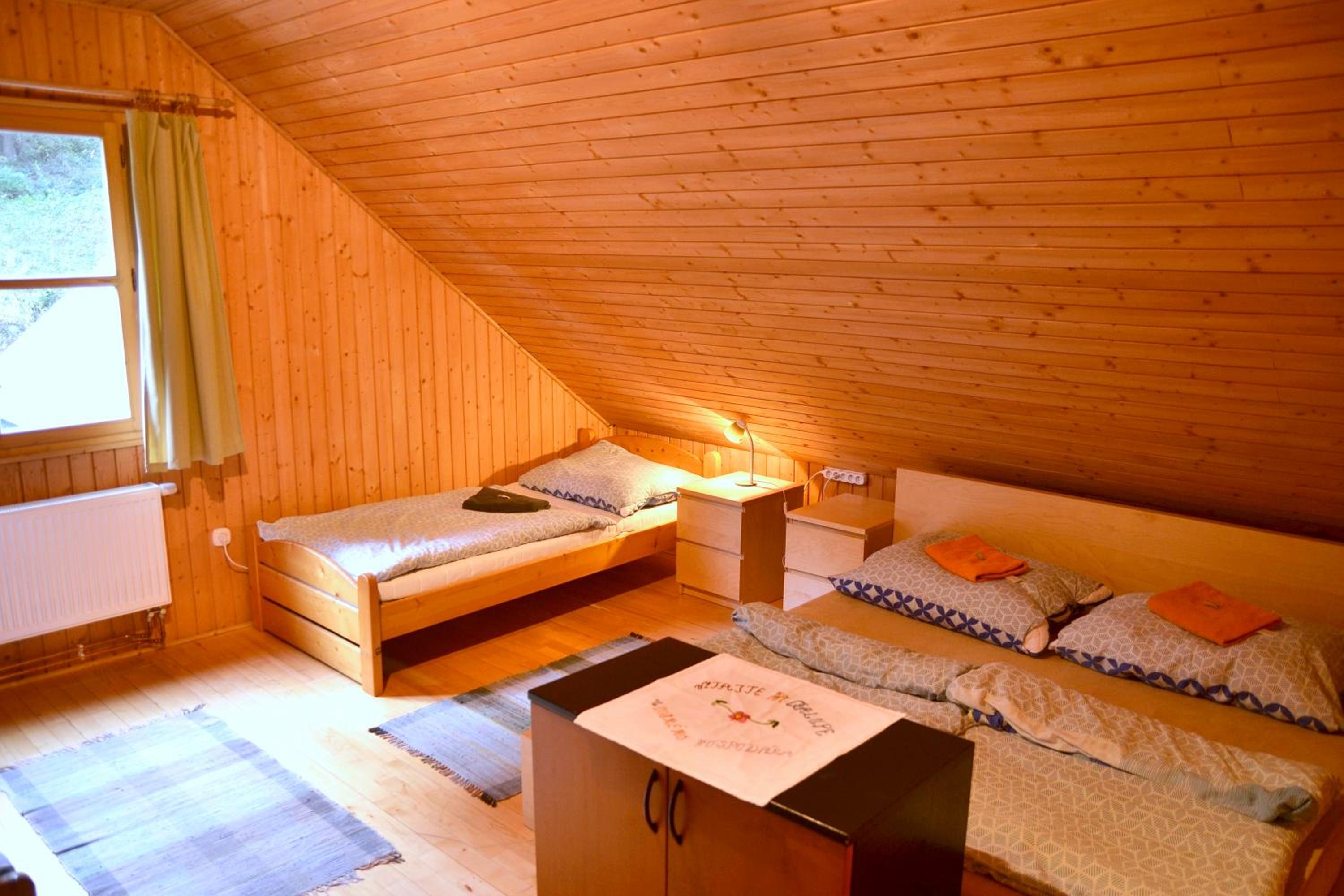 Economy Quadruple Room with Shared Bathroom photo 2