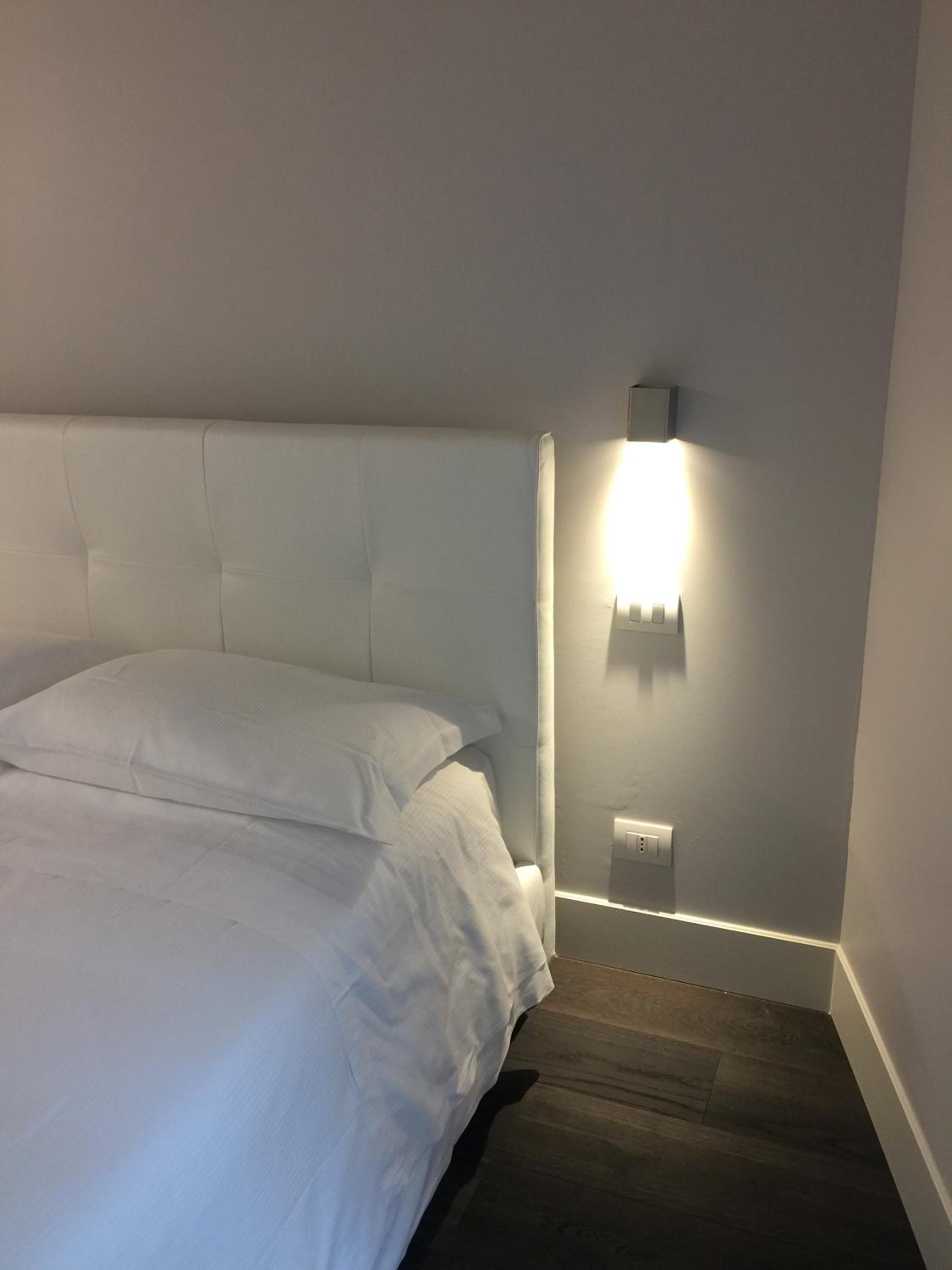 Double Room - Photo 9