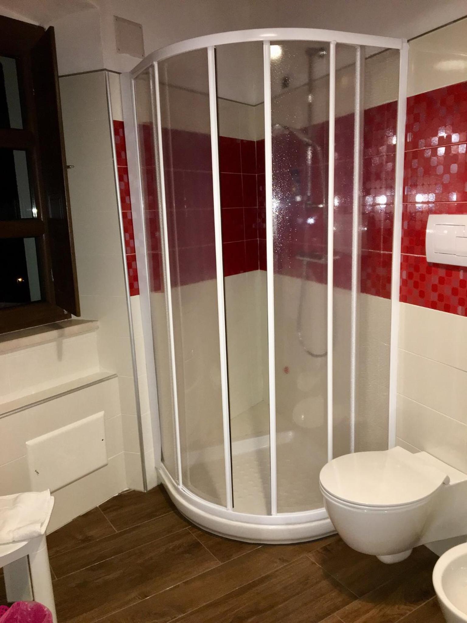 King Room with Balcony - Photo 2