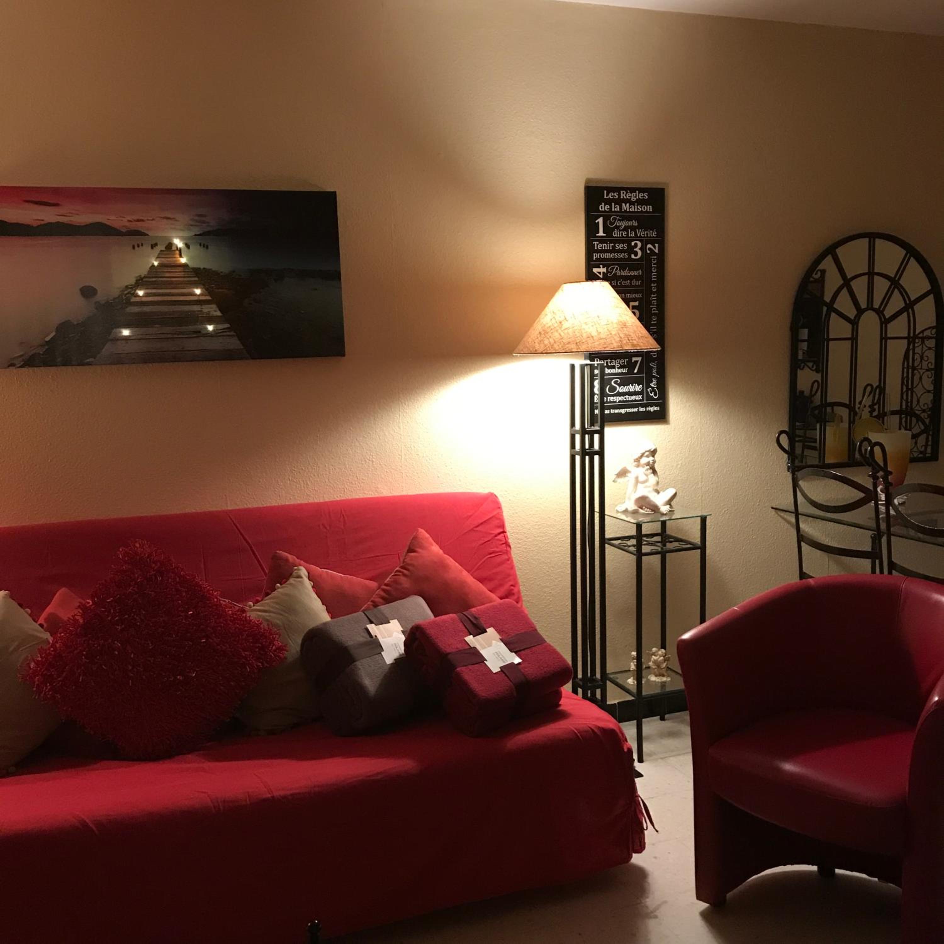 Apartment with Sea View - Photo 32