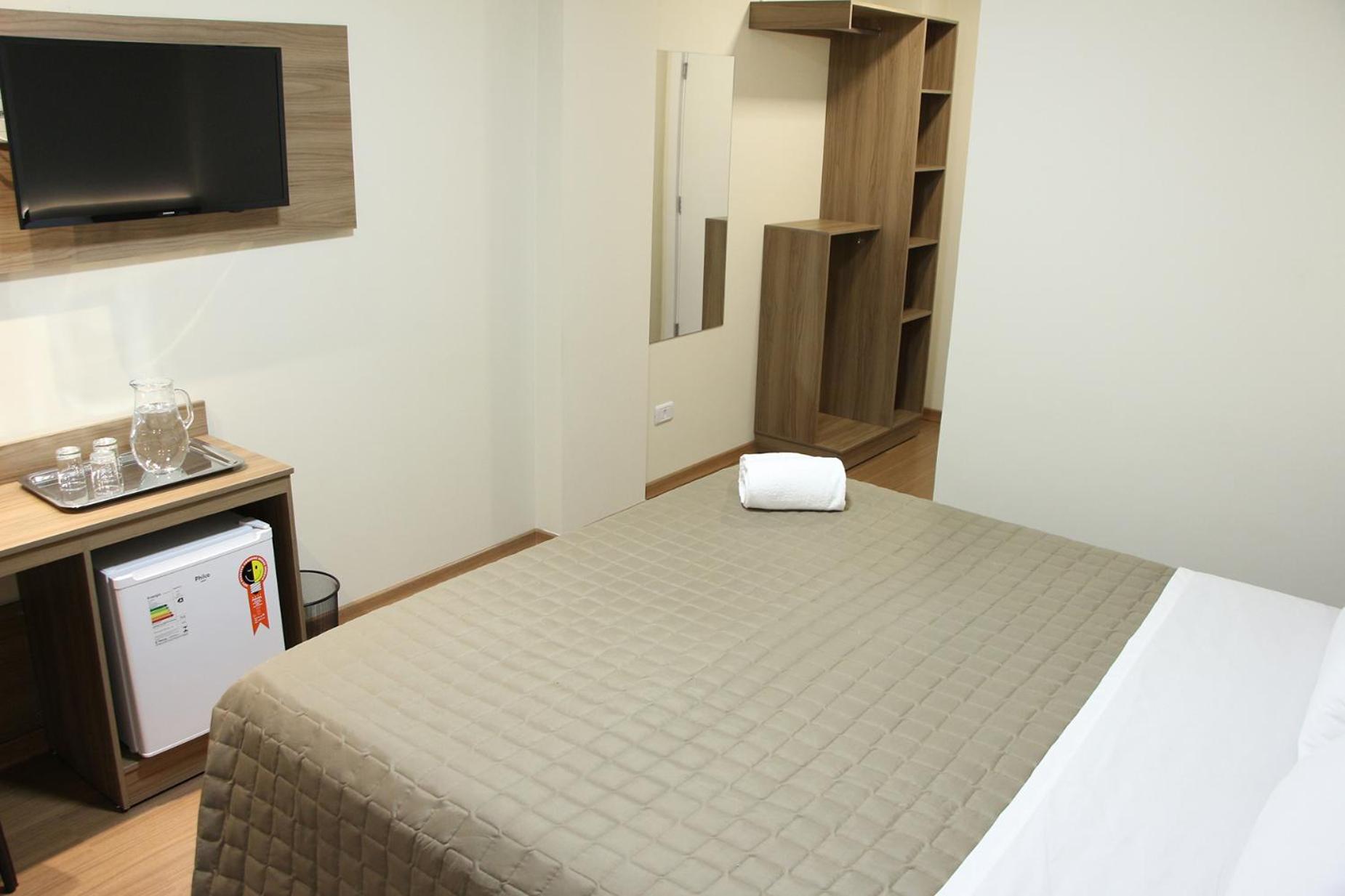 Deluxe Double or Twin Room photo 3