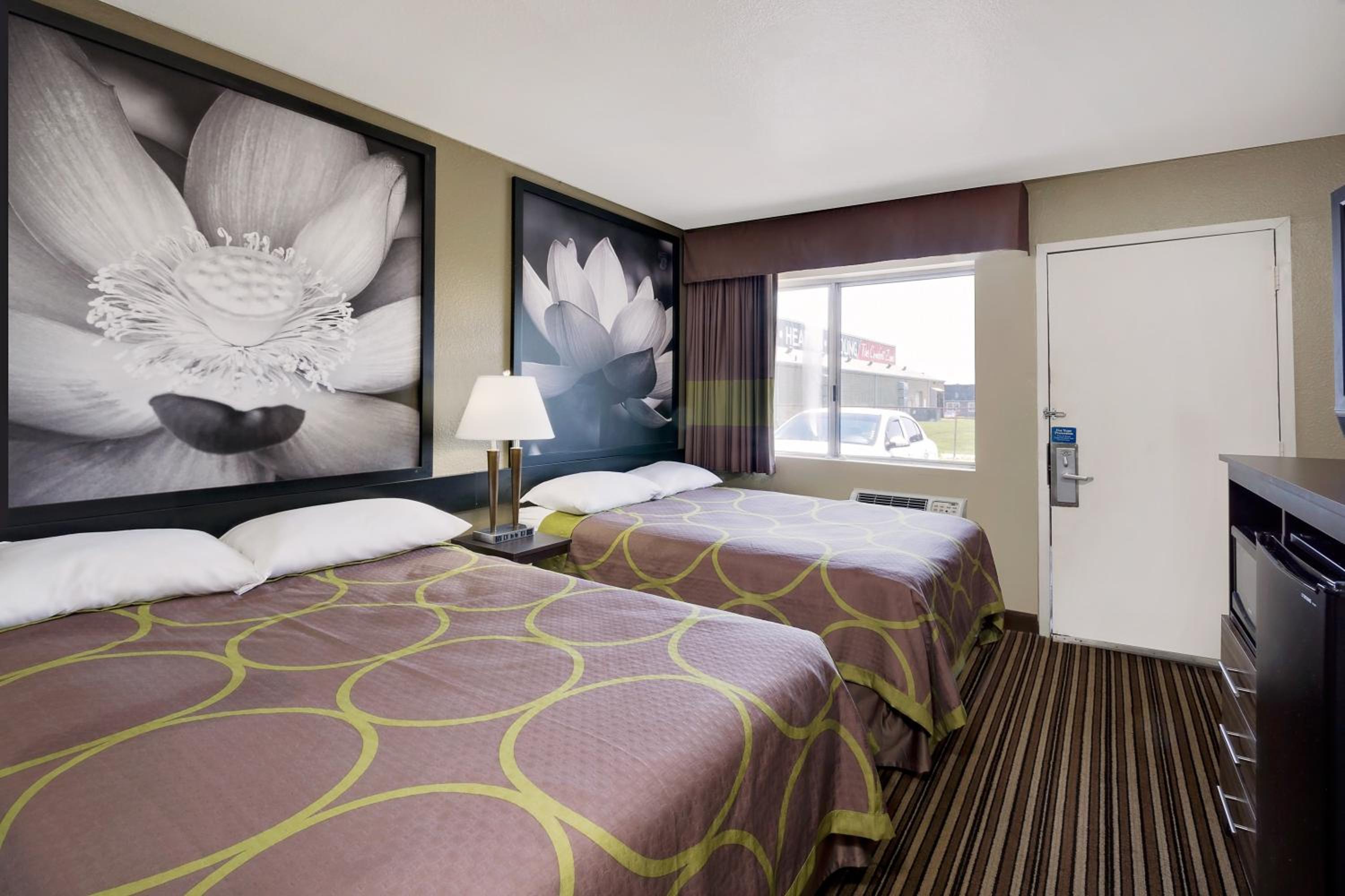 Double Room - Disability Access/Non-Smoking photo 3