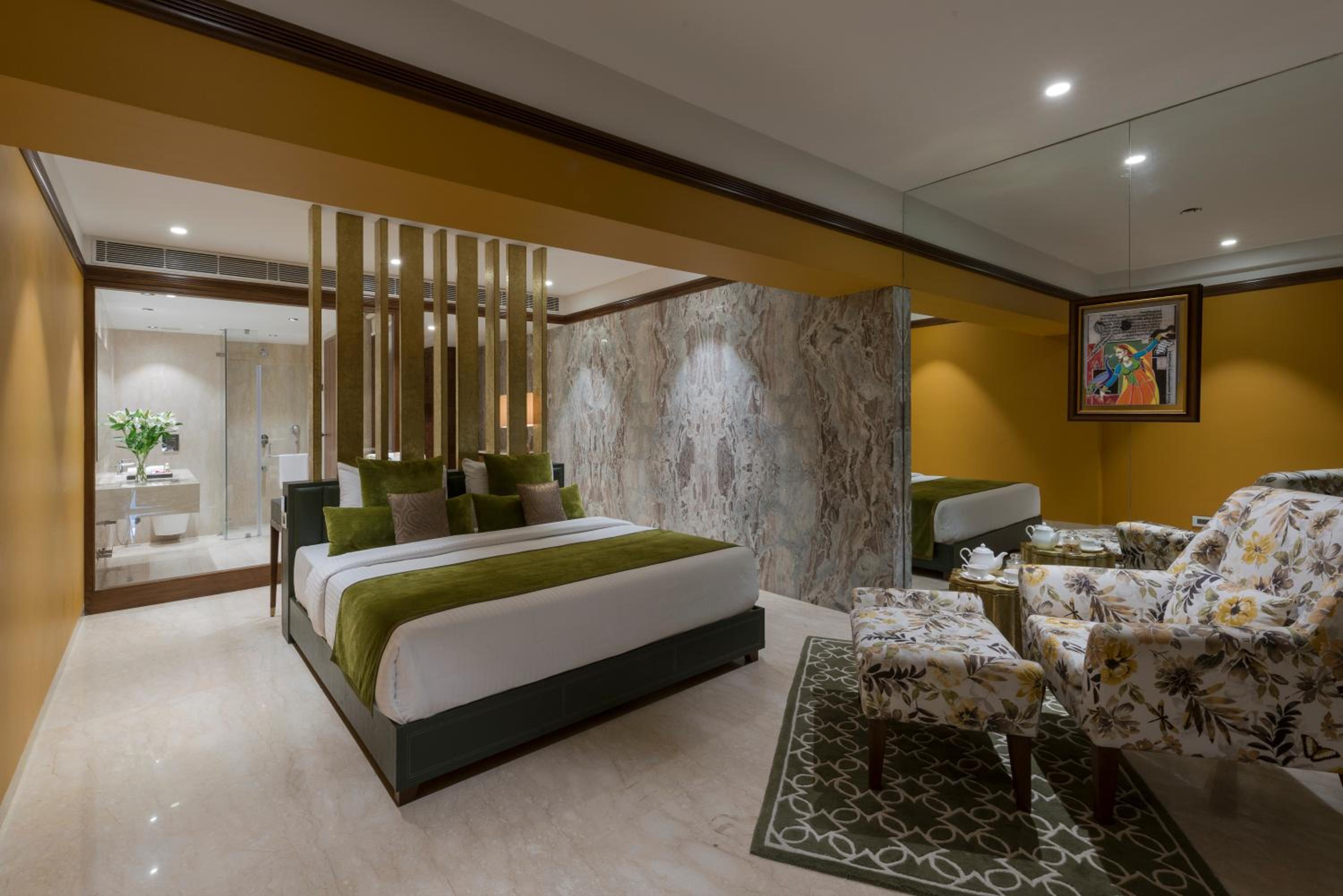 Junior Suite with Balcony photo 3