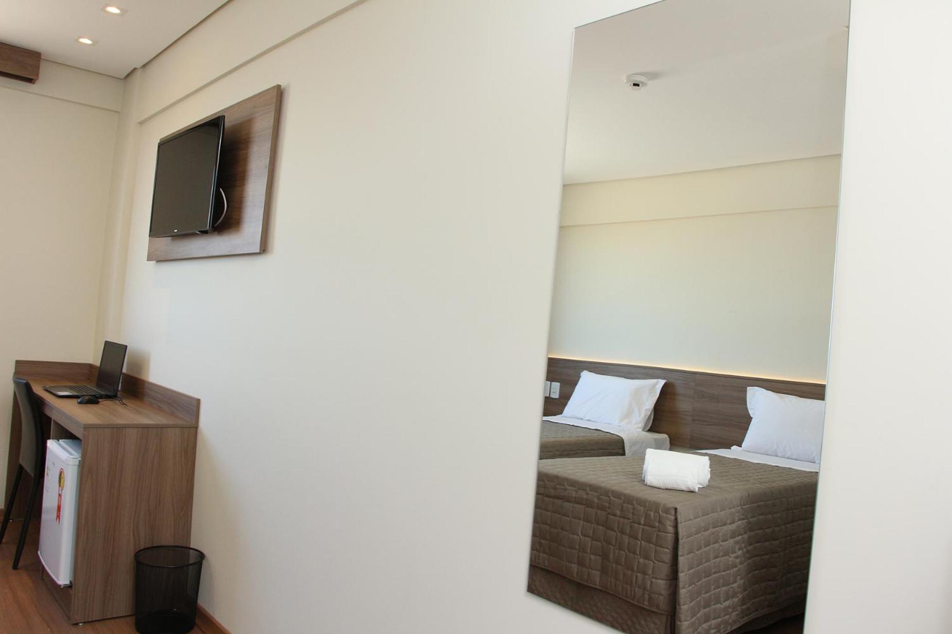 Deluxe Twin Room photo 2